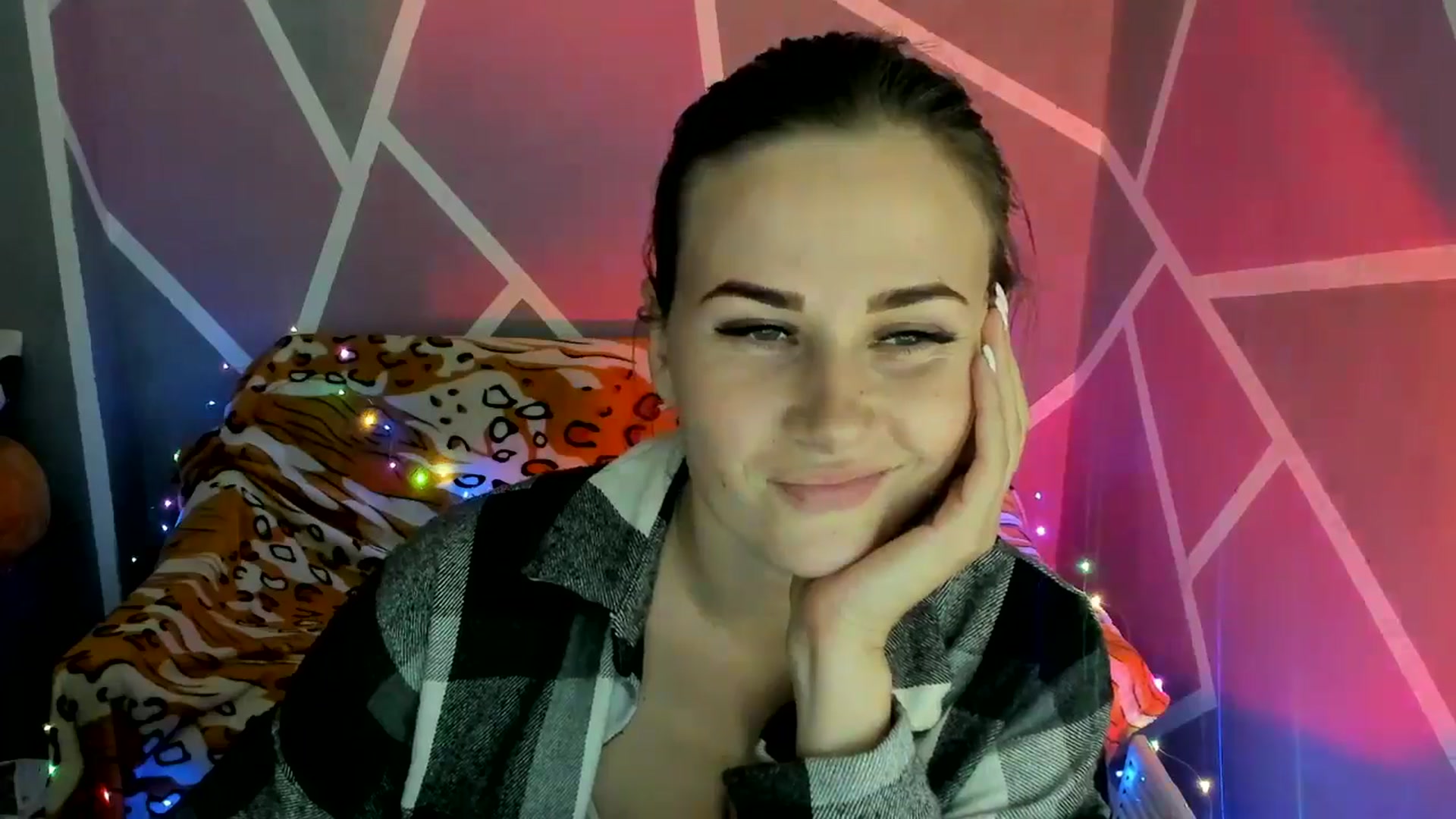 Gallery image thumbnail from Sexy_Ukr's myfreecams stream on, 09/20/2024, 17:19 image 6 of 20
