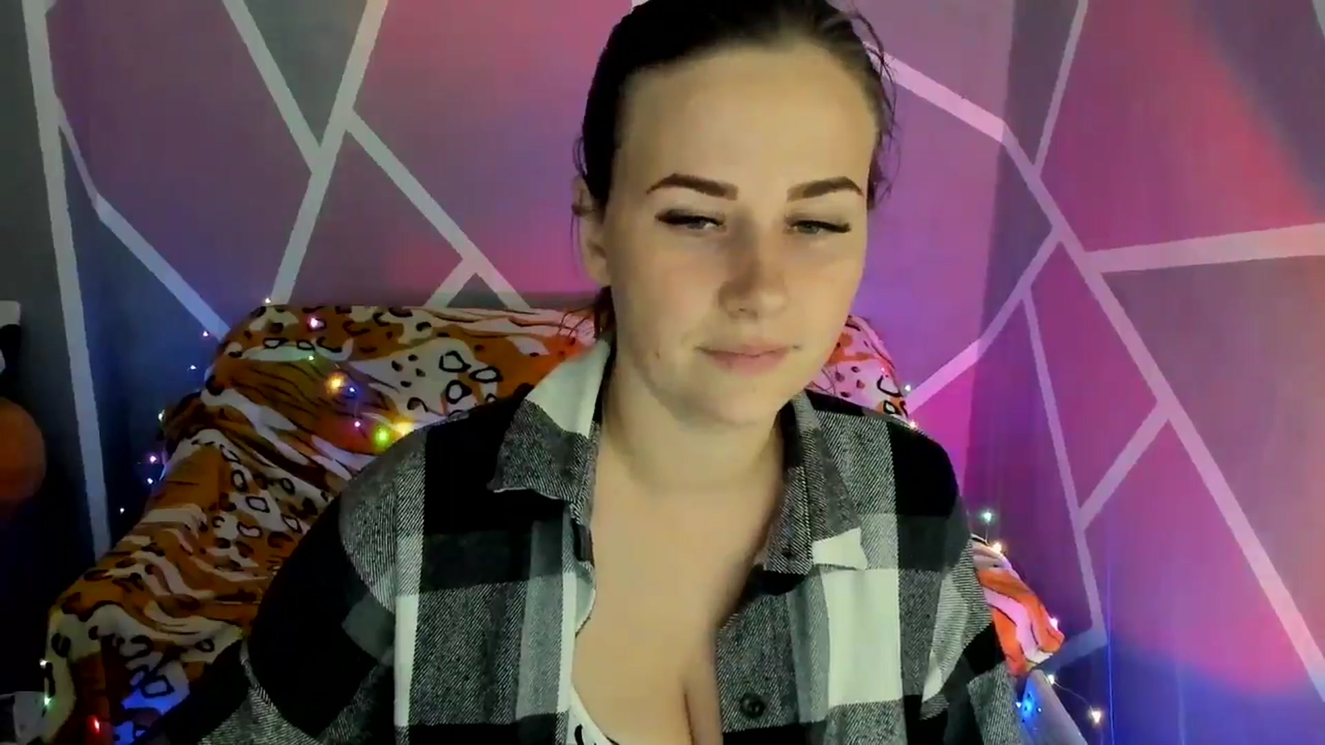 Gallery image thumbnail from Sexy_Ukr's myfreecams stream on, 09/20/2024, 17:19 image 11 of 20