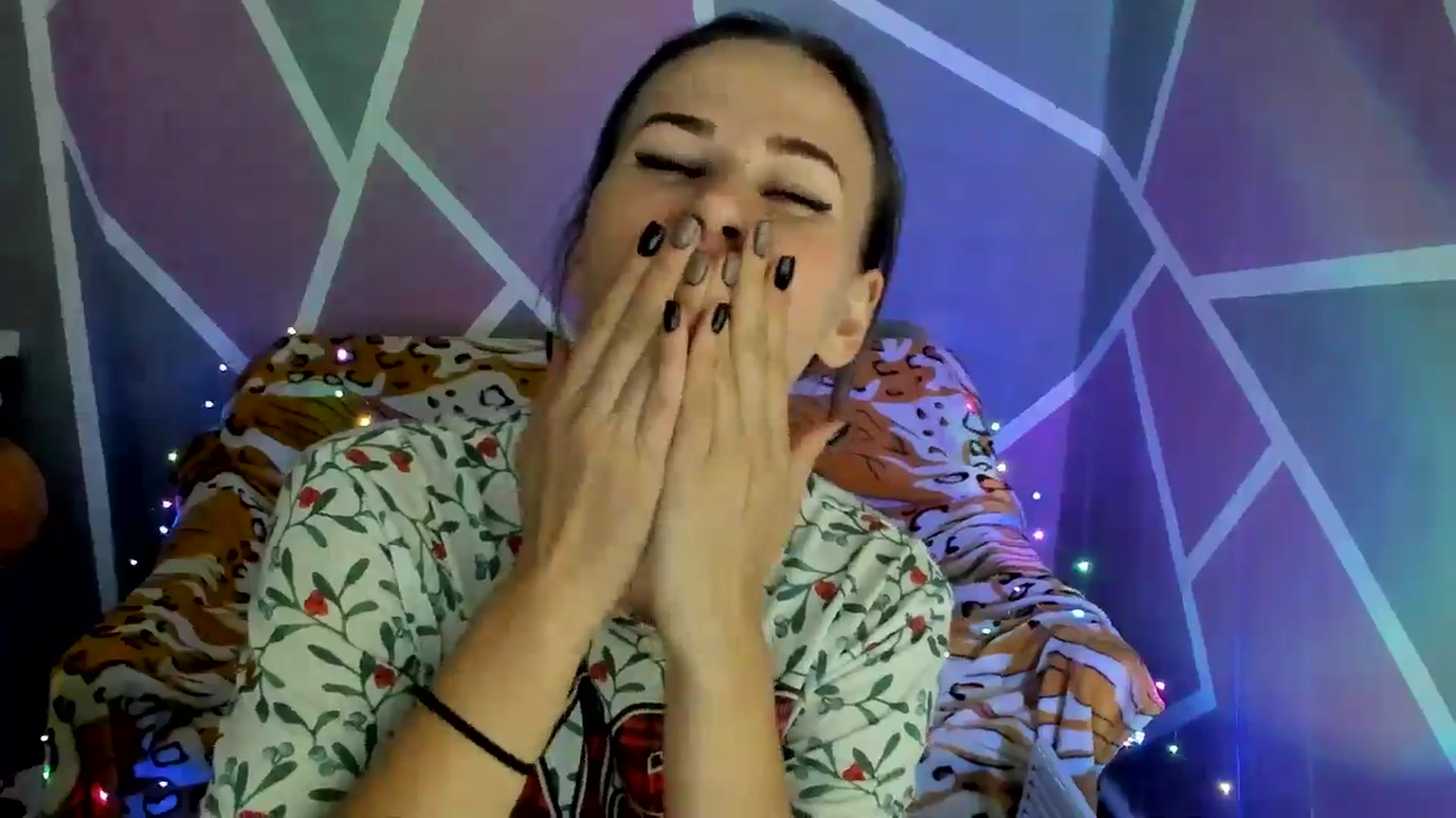 Gallery image thumbnail from Sexy_Ukr's myfreecams stream on, 09/21/2024, 17:44 image 11 of 20