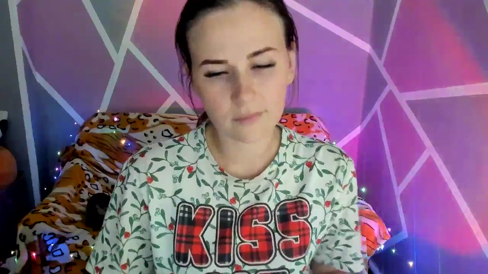 Gallery image thumbnail from Sexy_Ukr's myfreecams stream on, 09/21/2024, 17:44 image 13 of 20