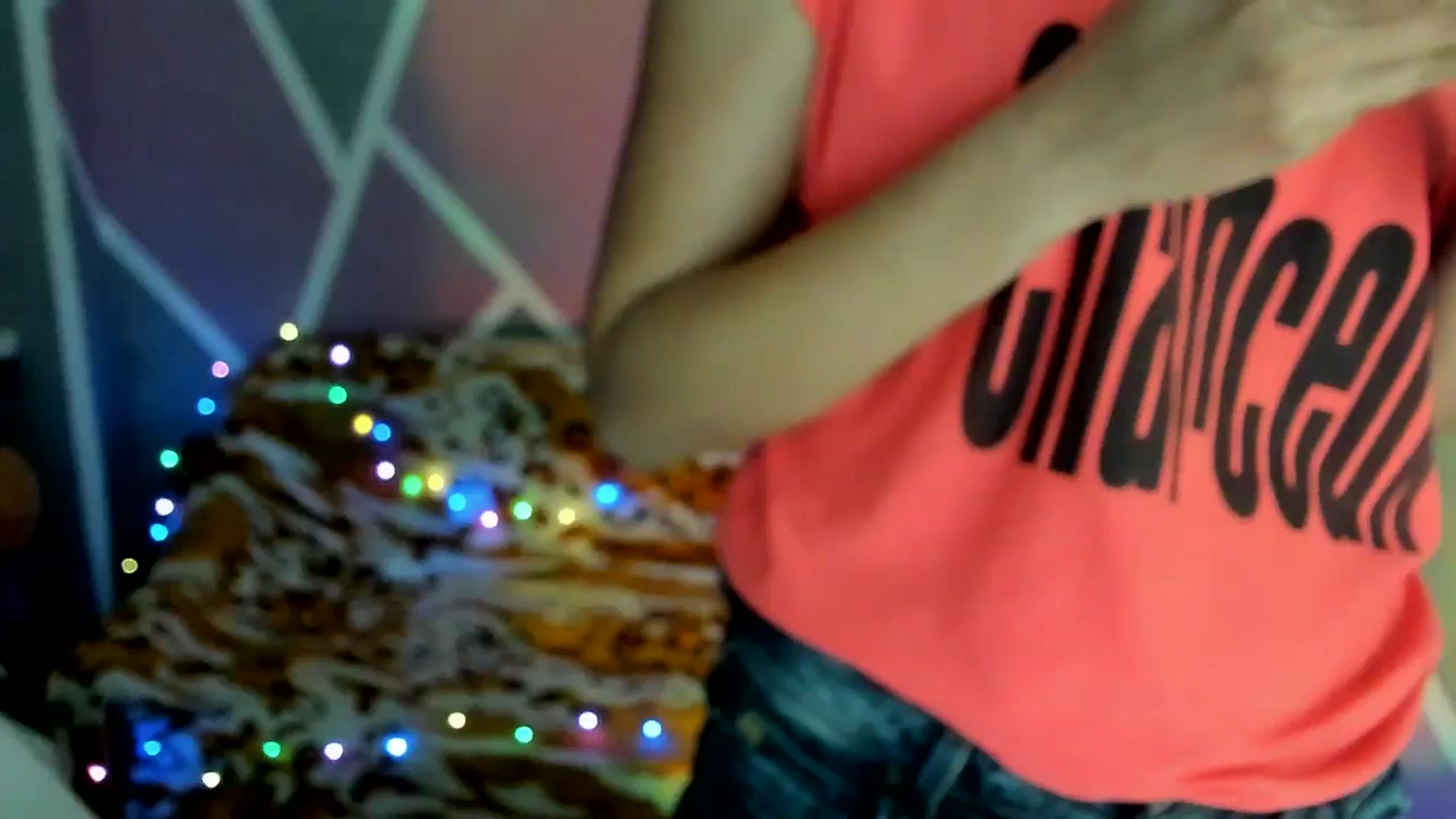 Gallery image thumbnail from Sexy_Ukr's myfreecams stream on, 09/24/2024, 17:28 image 15 of 20