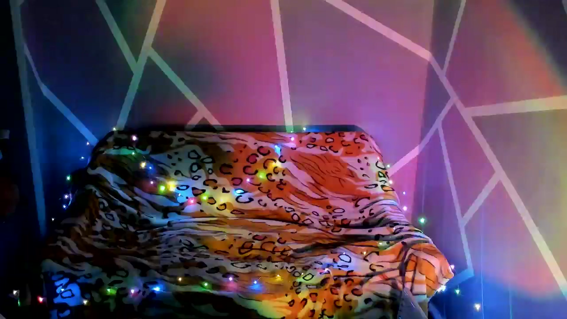 Gallery image thumbnail from Sexy_Ukr's myfreecams stream on, 09/26/2024, 18:08 image 10 of 20