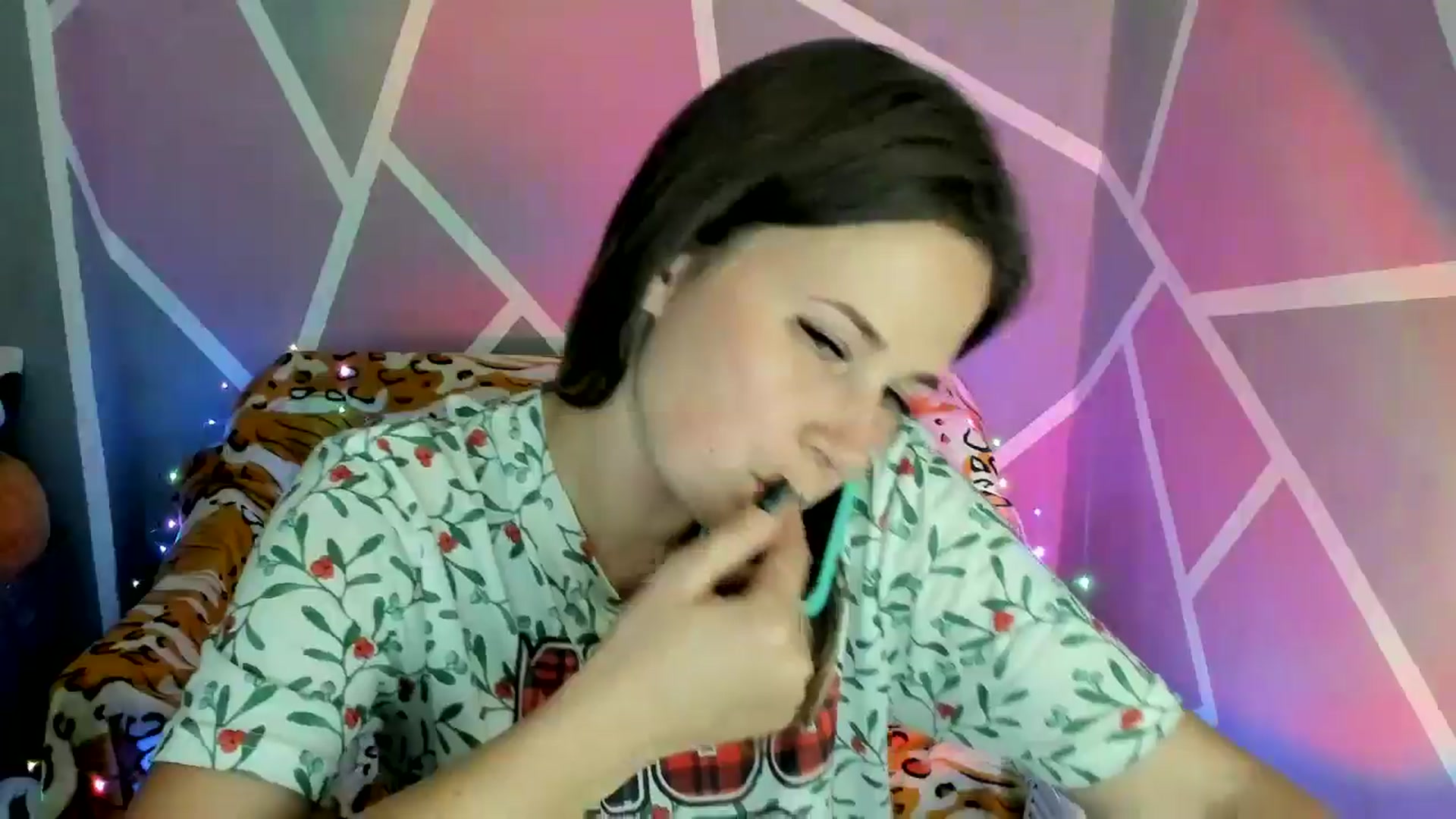 Gallery image thumbnail from Sexy_Ukr's myfreecams stream on, 09/27/2024, 17:52 image 20 of 20