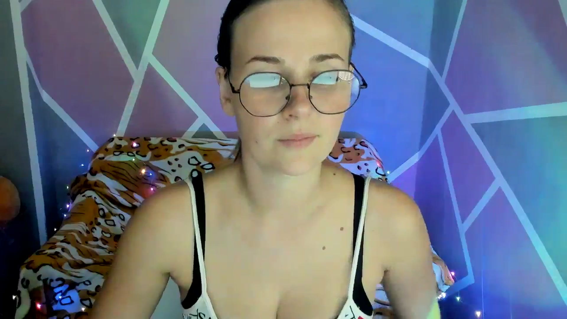 Gallery image thumbnail from Sexy_Ukr's myfreecams stream on, 09/29/2024, 14:40 image 14 of 20