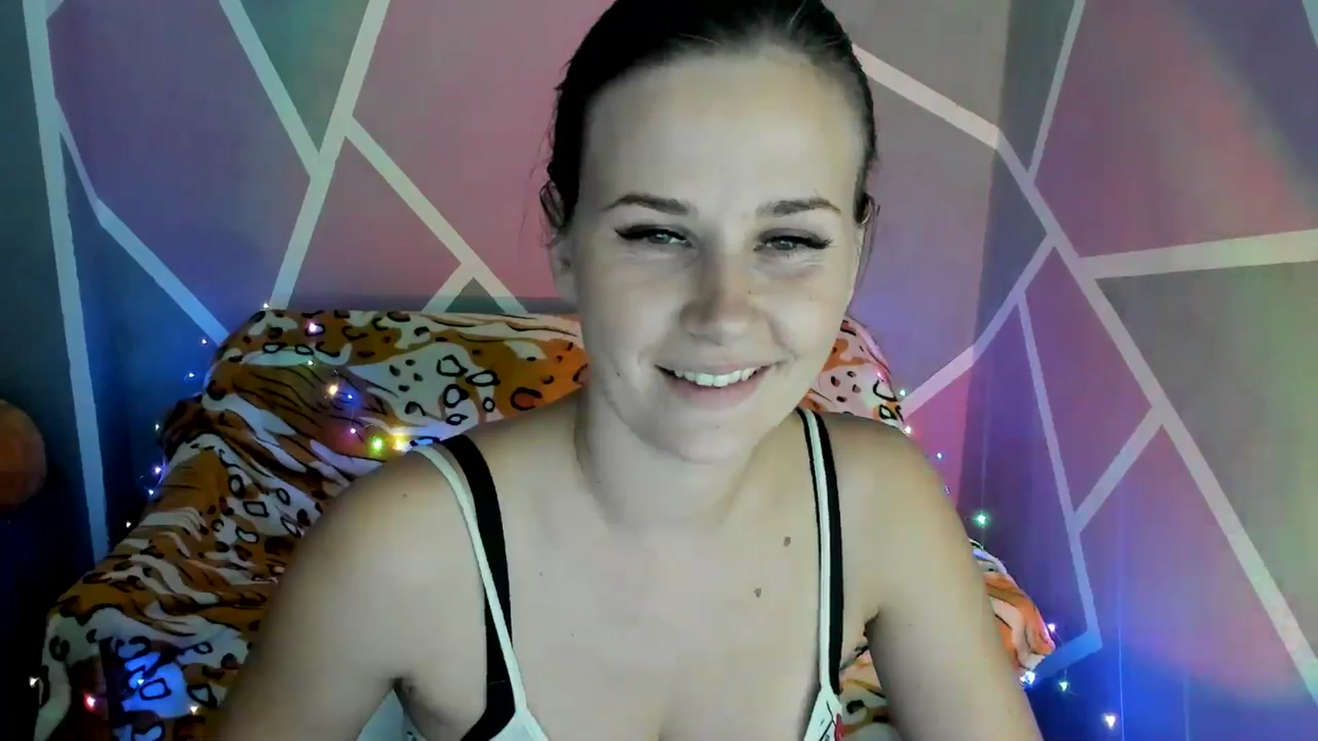 Gallery image thumbnail from Sexy_Ukr's myfreecams stream on, 09/29/2024, 15:45 image 11 of 20