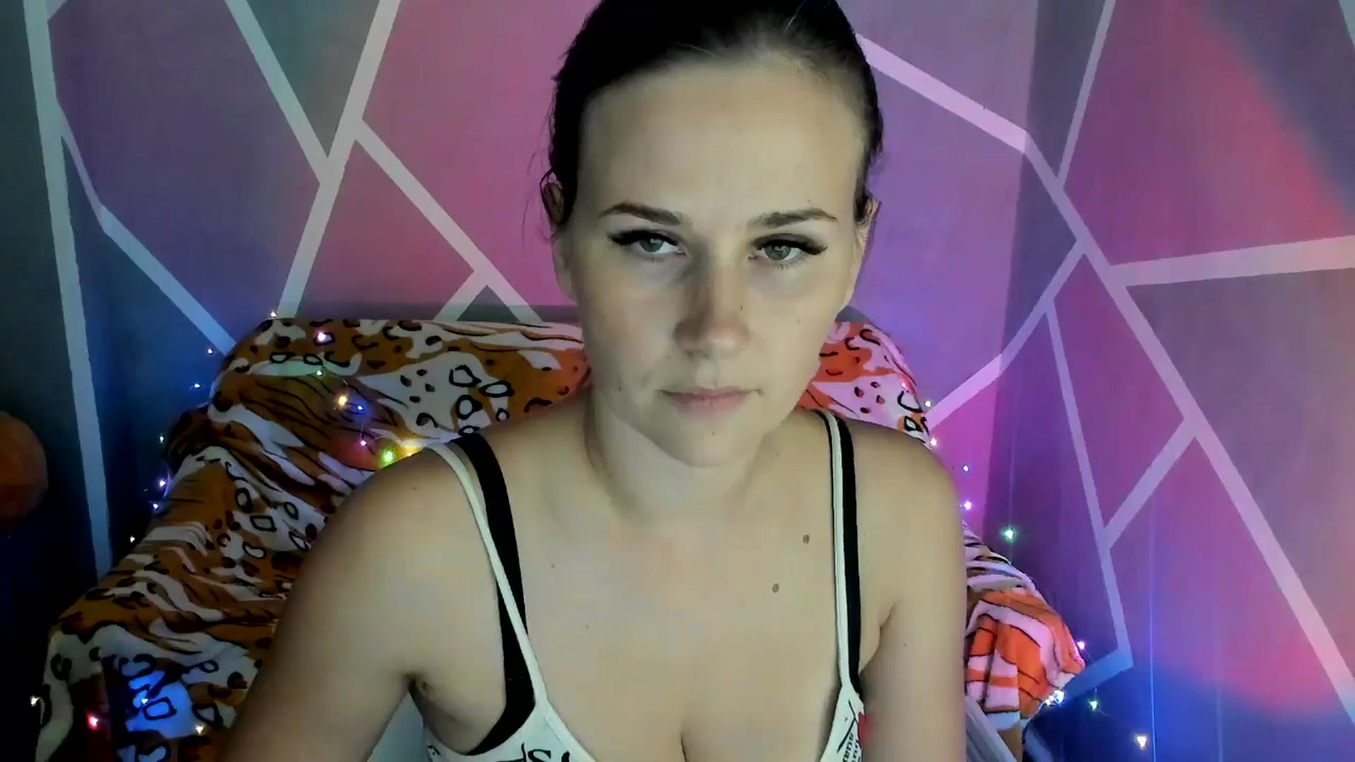 Gallery image thumbnail from Sexy_Ukr's myfreecams stream on, 09/29/2024, 15:45 image 4 of 20