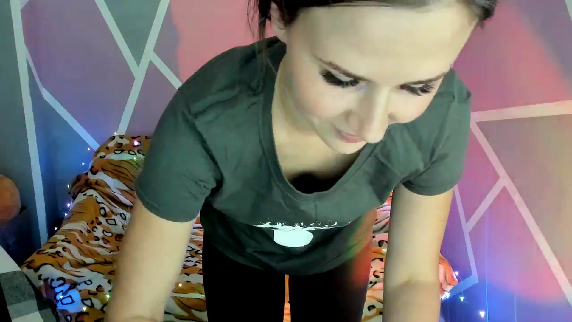 Gallery image thumbnail from Sexy_Ukr's myfreecams stream on, 09/30/2024, 17:22 image 14 of 20