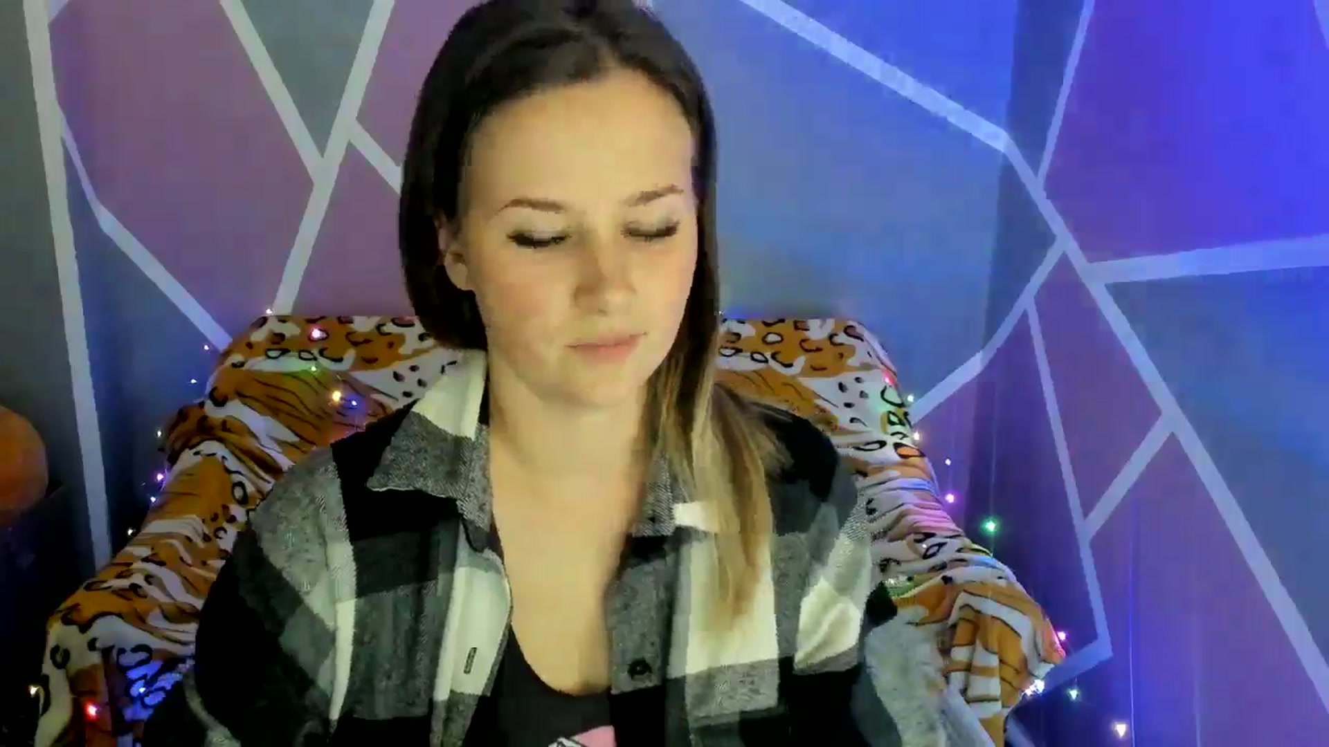 Gallery image thumbnail from Sexy_Ukr's myfreecams stream on, 10/02/2024, 17:01 image 9 of 20