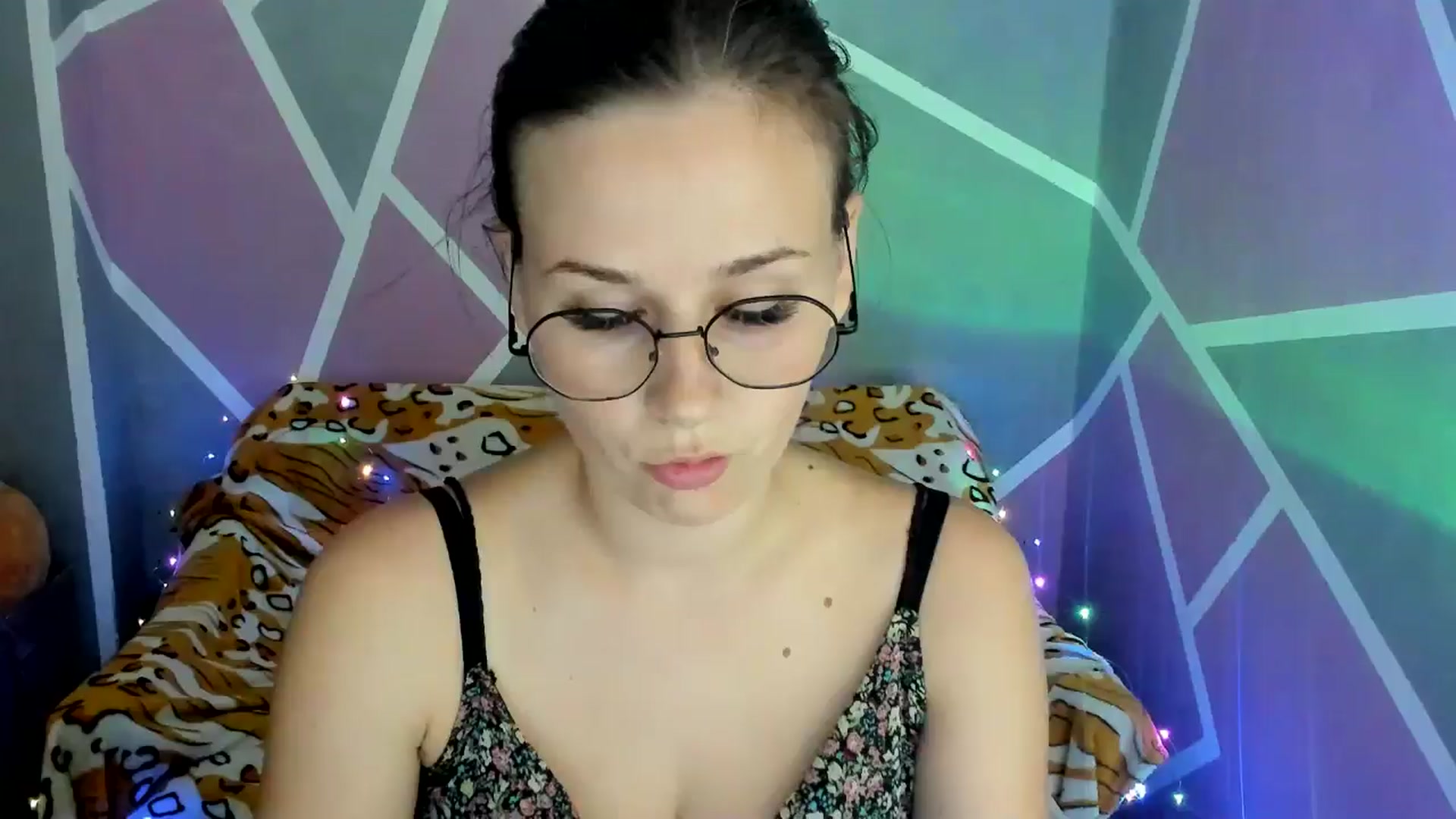 Gallery image thumbnail from Sexy_Ukr's myfreecams stream on, 10/04/2024, 17:52 image 1 of 20