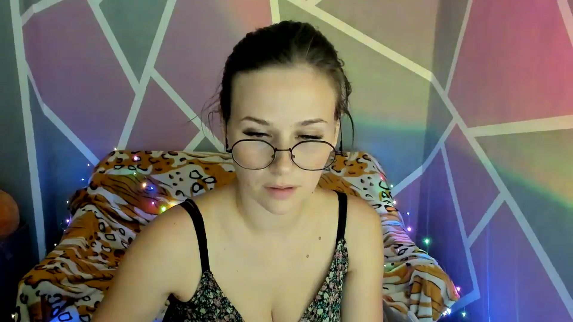Gallery image thumbnail from Sexy_Ukr's myfreecams stream on, 10/04/2024, 17:52 image 6 of 20