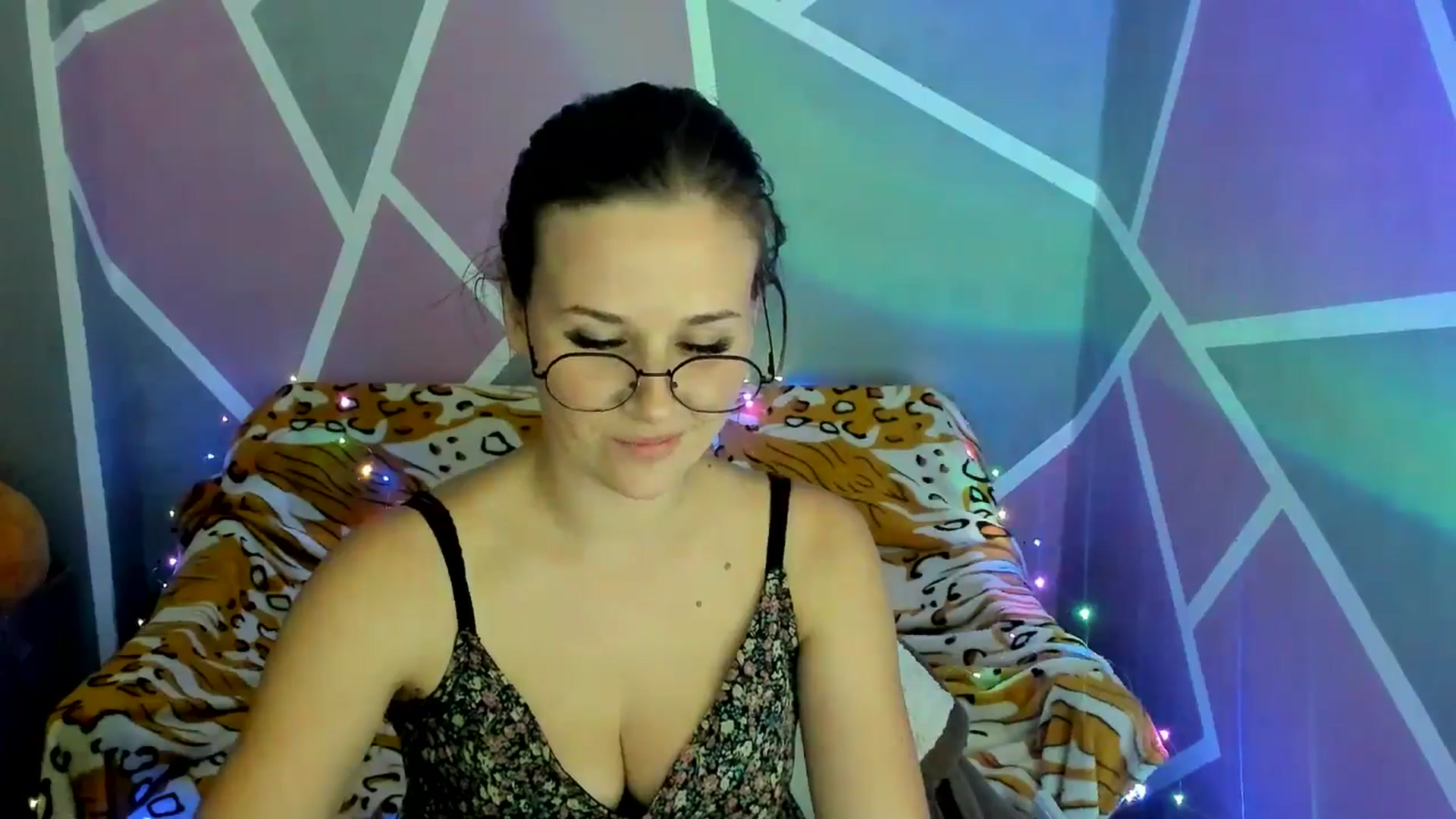 Gallery image thumbnail from Sexy_Ukr's myfreecams stream on, 10/04/2024, 17:52 image 4 of 20
