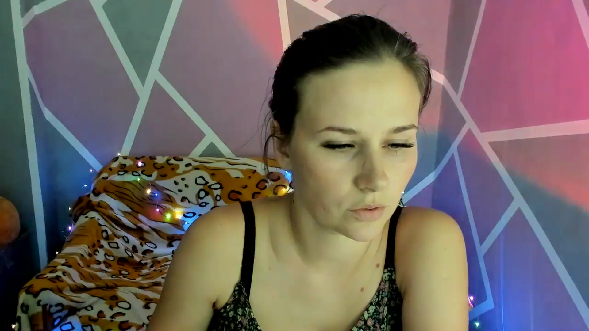 Gallery image thumbnail from Sexy_Ukr's myfreecams stream on, 10/04/2024, 18:09 image 11 of 20