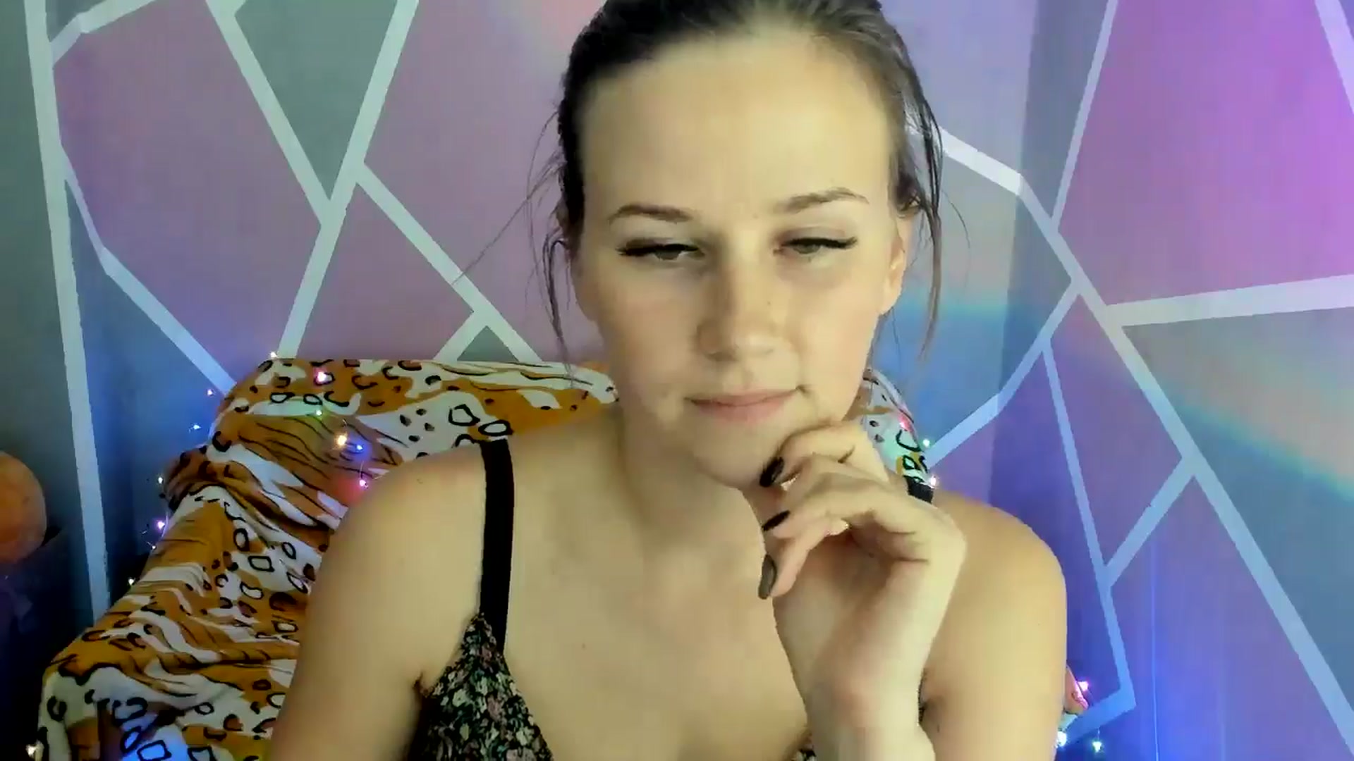 Gallery image thumbnail from Sexy_Ukr's myfreecams stream on, 10/04/2024, 18:09 image 14 of 20