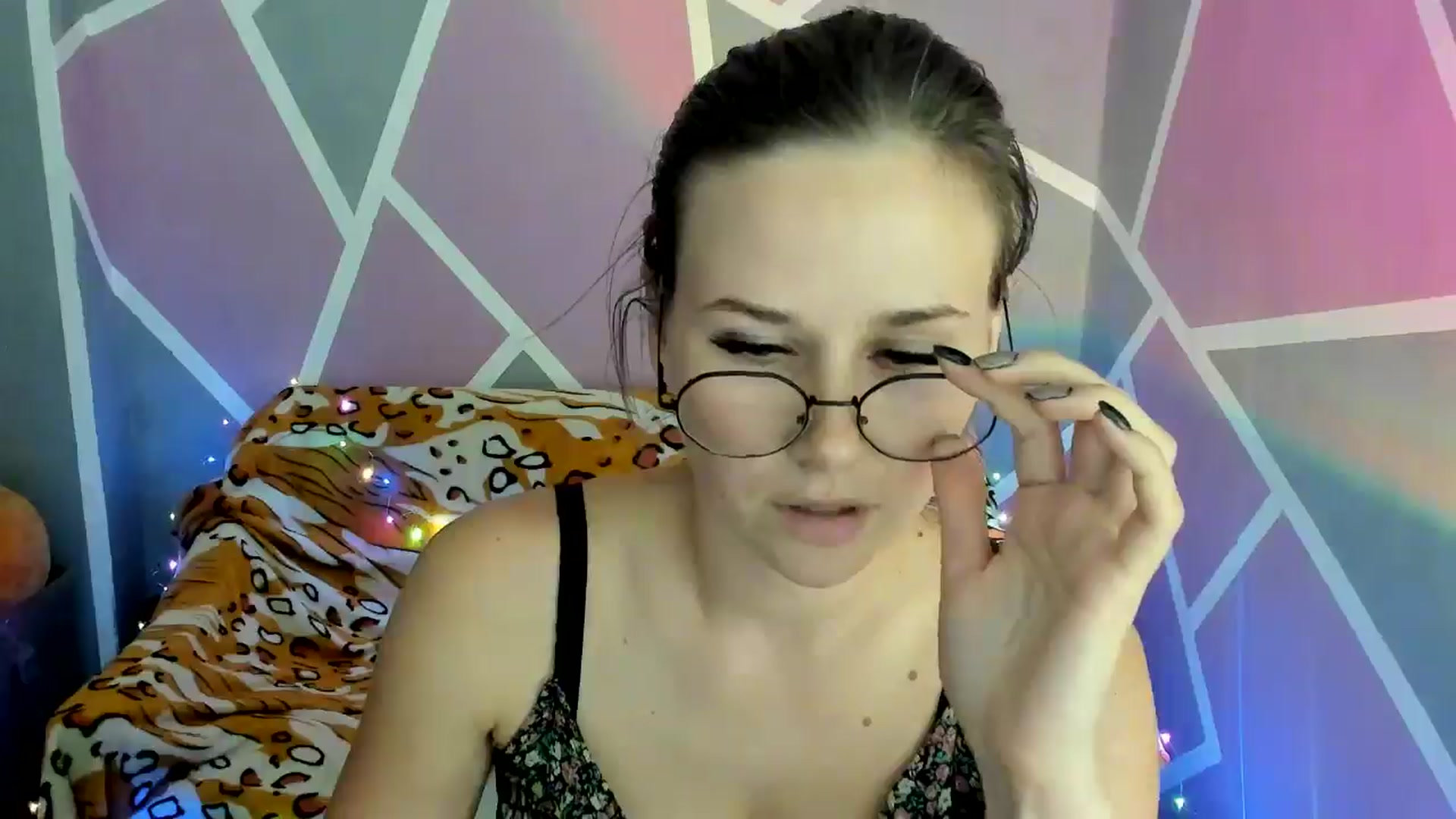 Gallery image thumbnail from Sexy_Ukr's myfreecams stream on, 10/04/2024, 18:09 image 6 of 20