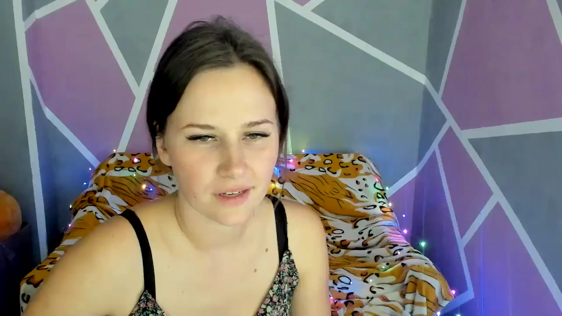 Gallery image thumbnail from Sexy_Ukr's myfreecams stream on, 10/06/2024, 16:16 image 14 of 20