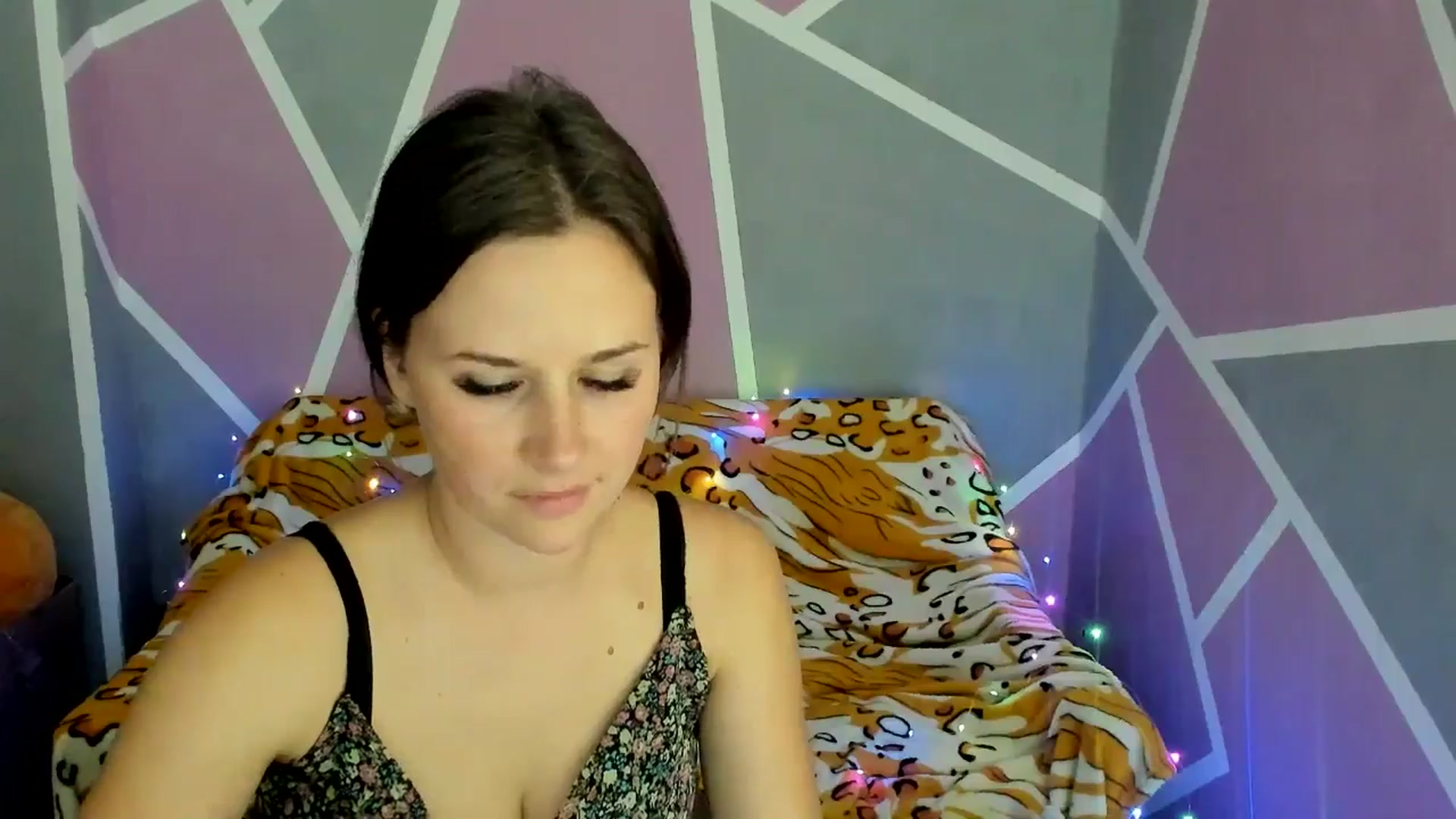 Gallery image thumbnail from Sexy_Ukr's myfreecams stream on, 10/06/2024, 16:16 image 9 of 20