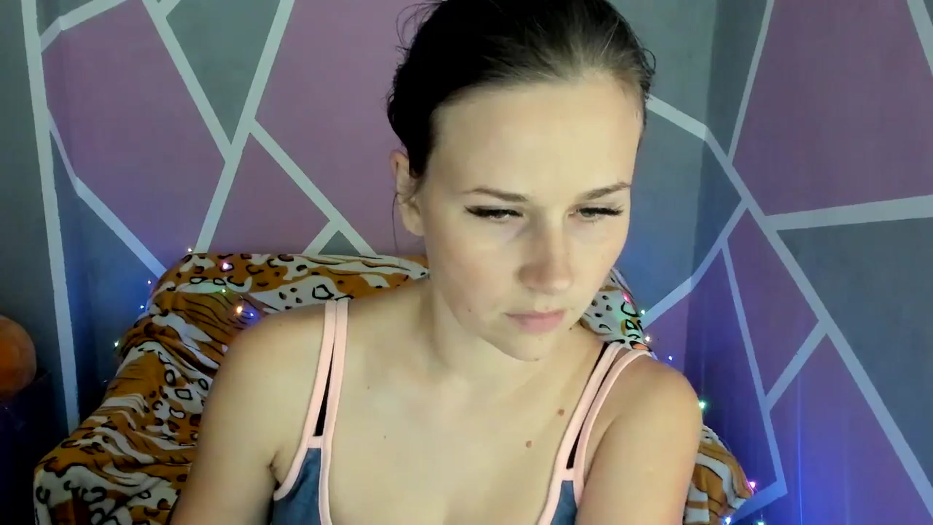 Gallery image thumbnail from Sexy_Ukr's myfreecams stream on, 10/08/2024, 15:43 image 7 of 20