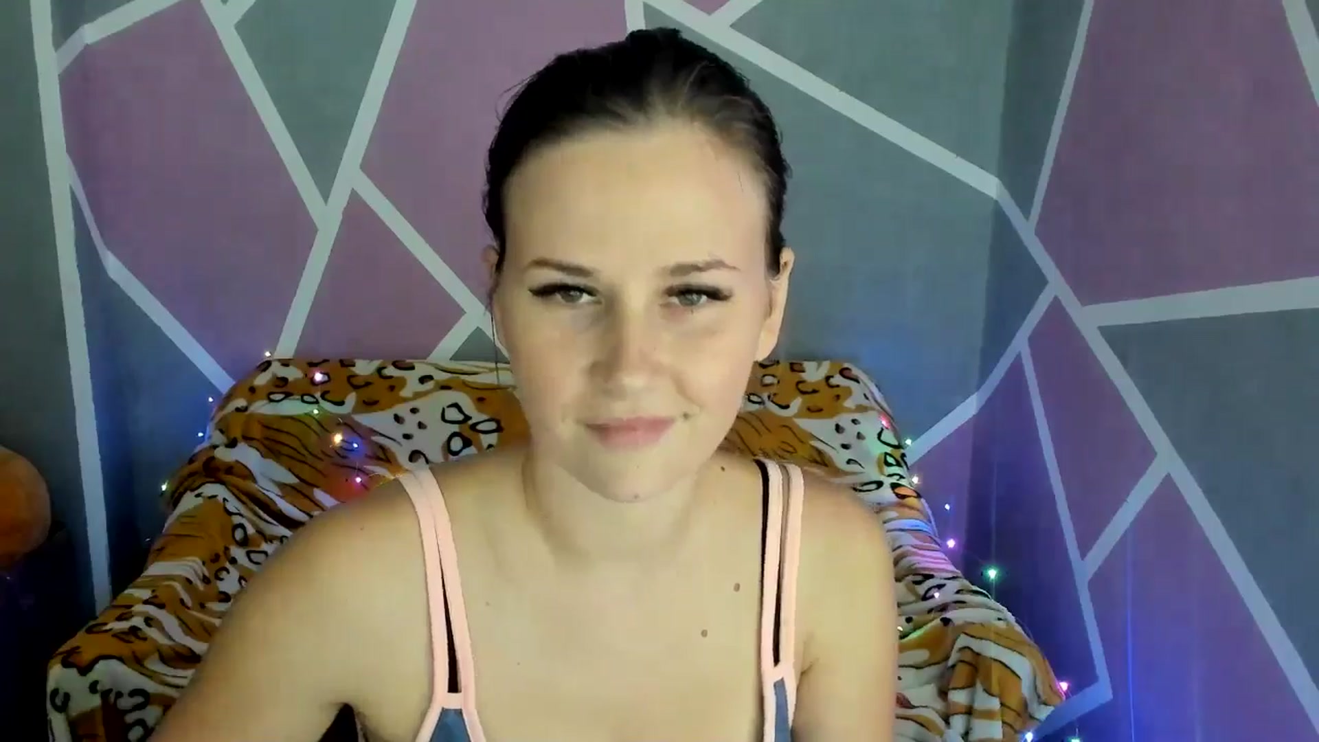 Gallery image thumbnail from Sexy_Ukr's myfreecams stream on, 10/08/2024, 15:43 image 20 of 20