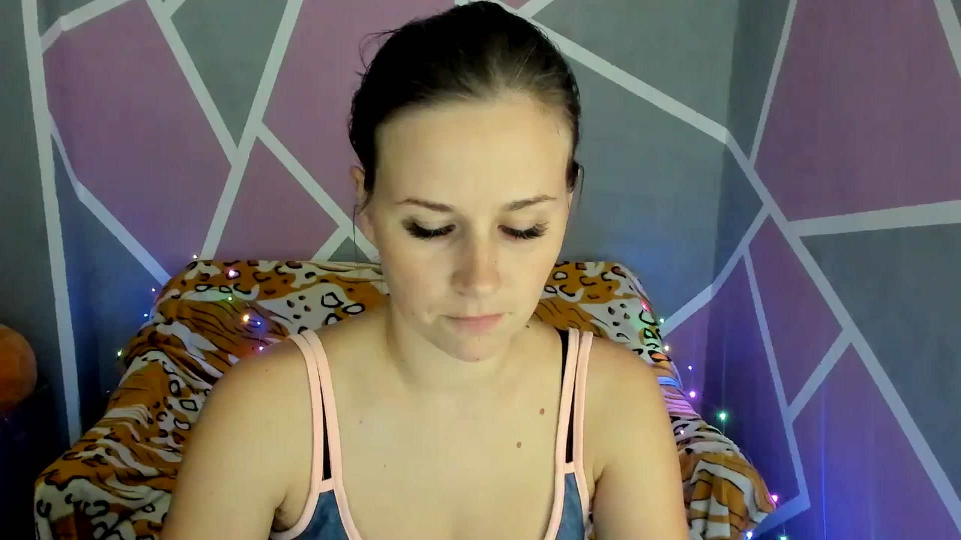 Gallery image thumbnail from Sexy_Ukr's myfreecams stream on, 10/08/2024, 15:43 image 5 of 20