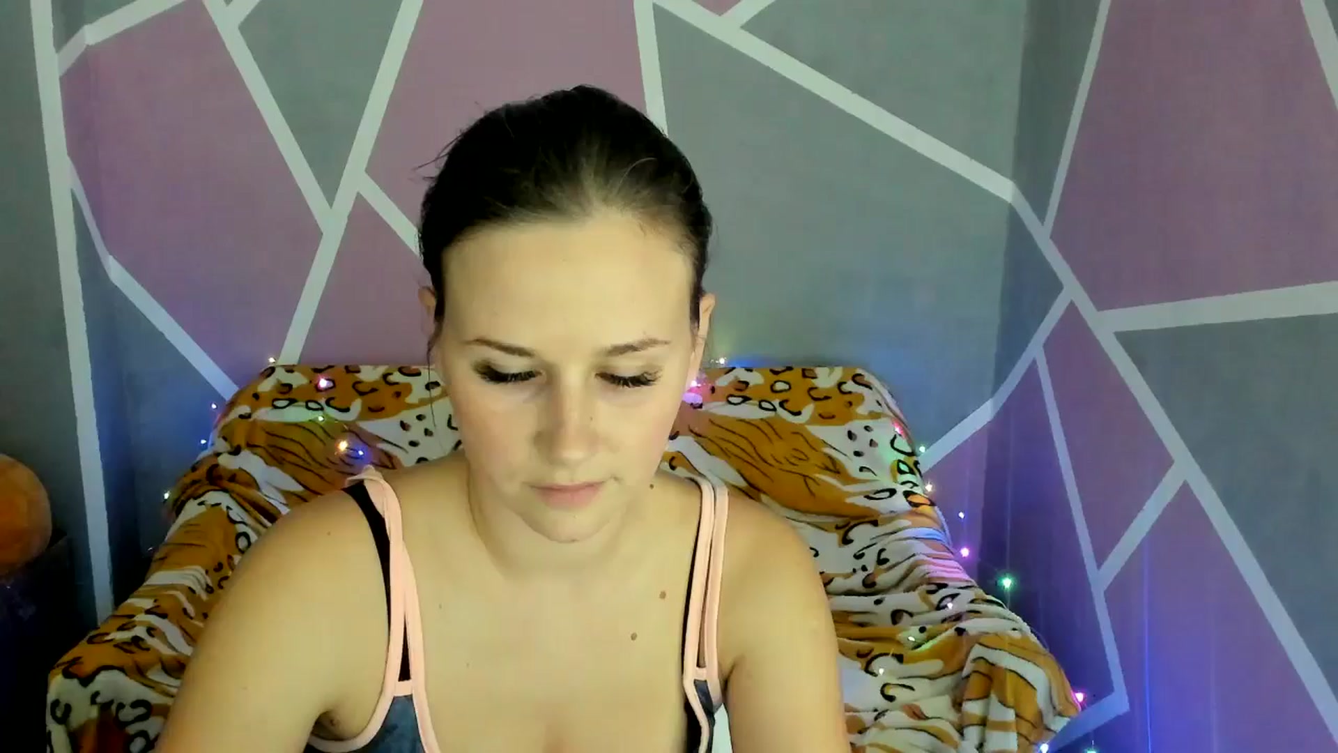 Gallery image thumbnail from Sexy_Ukr's myfreecams stream on, 10/08/2024, 16:59 image 1 of 20