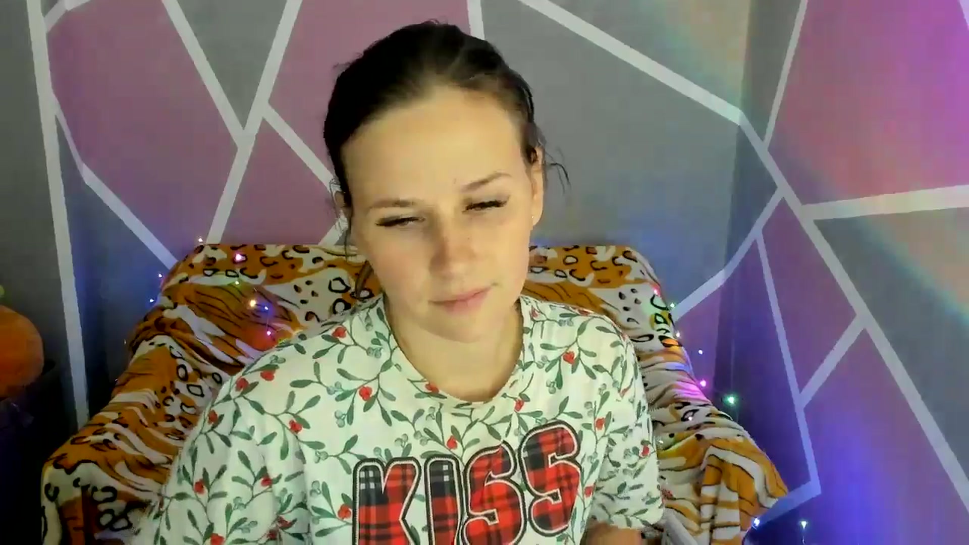 Gallery image thumbnail from Sexy_Ukr's myfreecams stream on, 10/17/2024, 16:07 image 17 of 20
