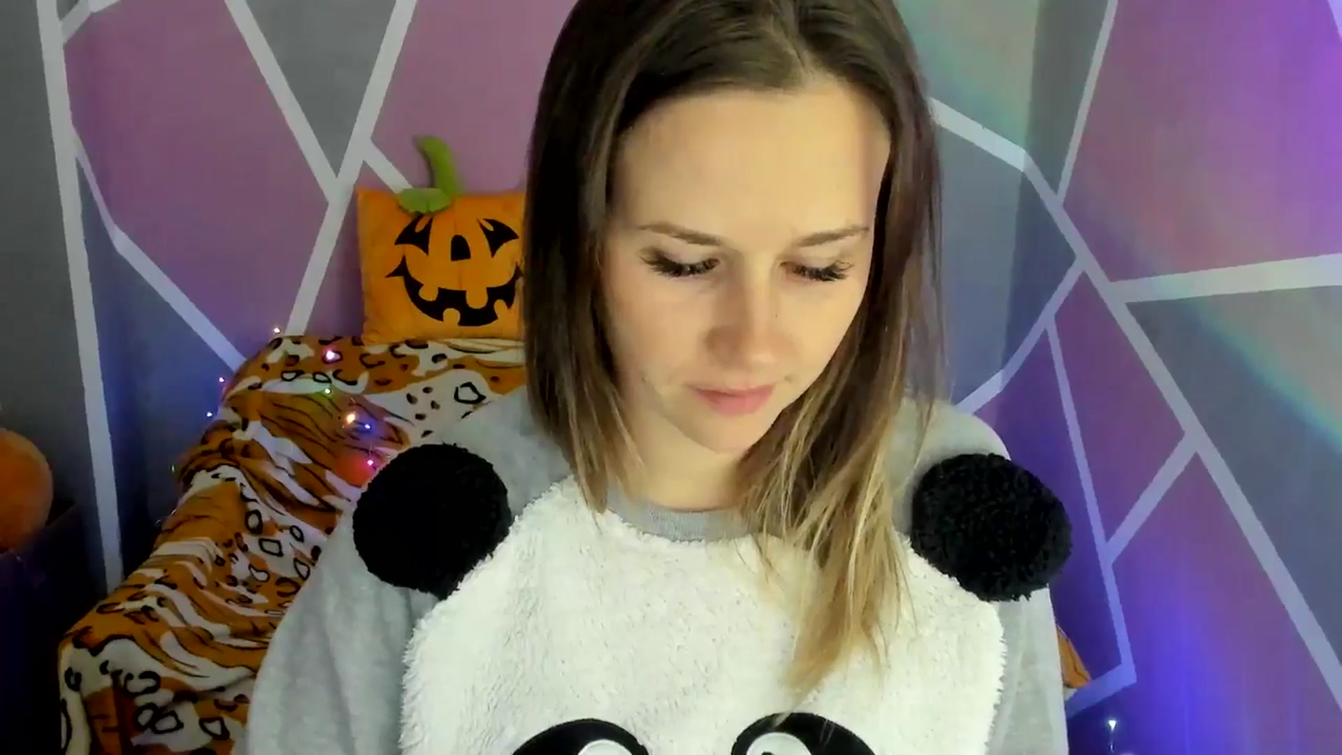 Gallery image thumbnail from Sexy_Ukr's myfreecams stream on, 10/19/2024, 17:33 image 4 of 20