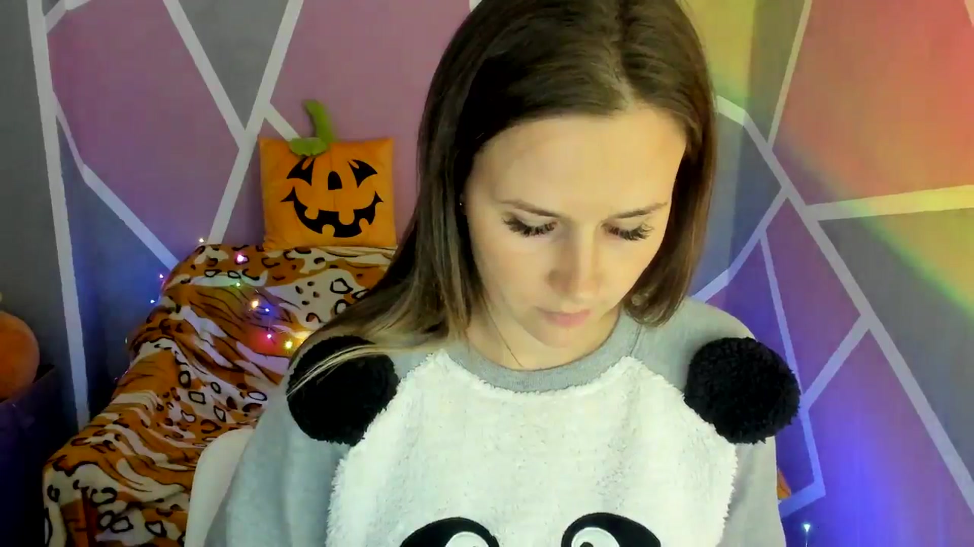 Gallery image thumbnail from Sexy_Ukr's myfreecams stream on, 10/19/2024, 17:33 image 13 of 20