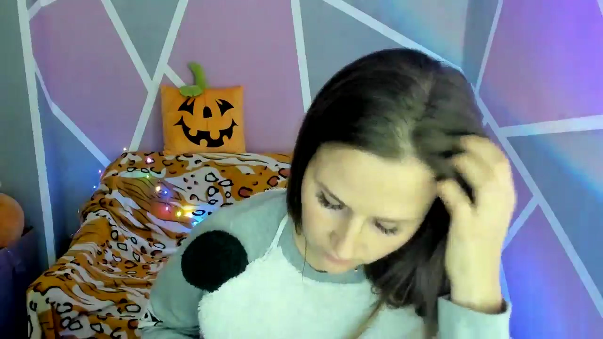 Gallery image thumbnail from Sexy_Ukr's myfreecams stream on, 10/19/2024, 17:33 image 16 of 20