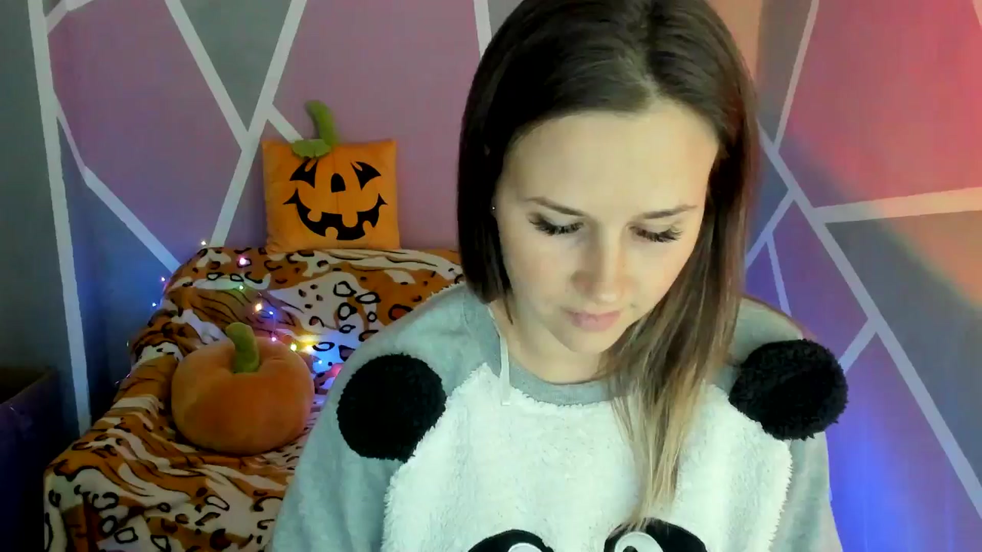 Gallery image thumbnail from Sexy_Ukr's myfreecams stream on, 10/19/2024, 17:33 image 17 of 20