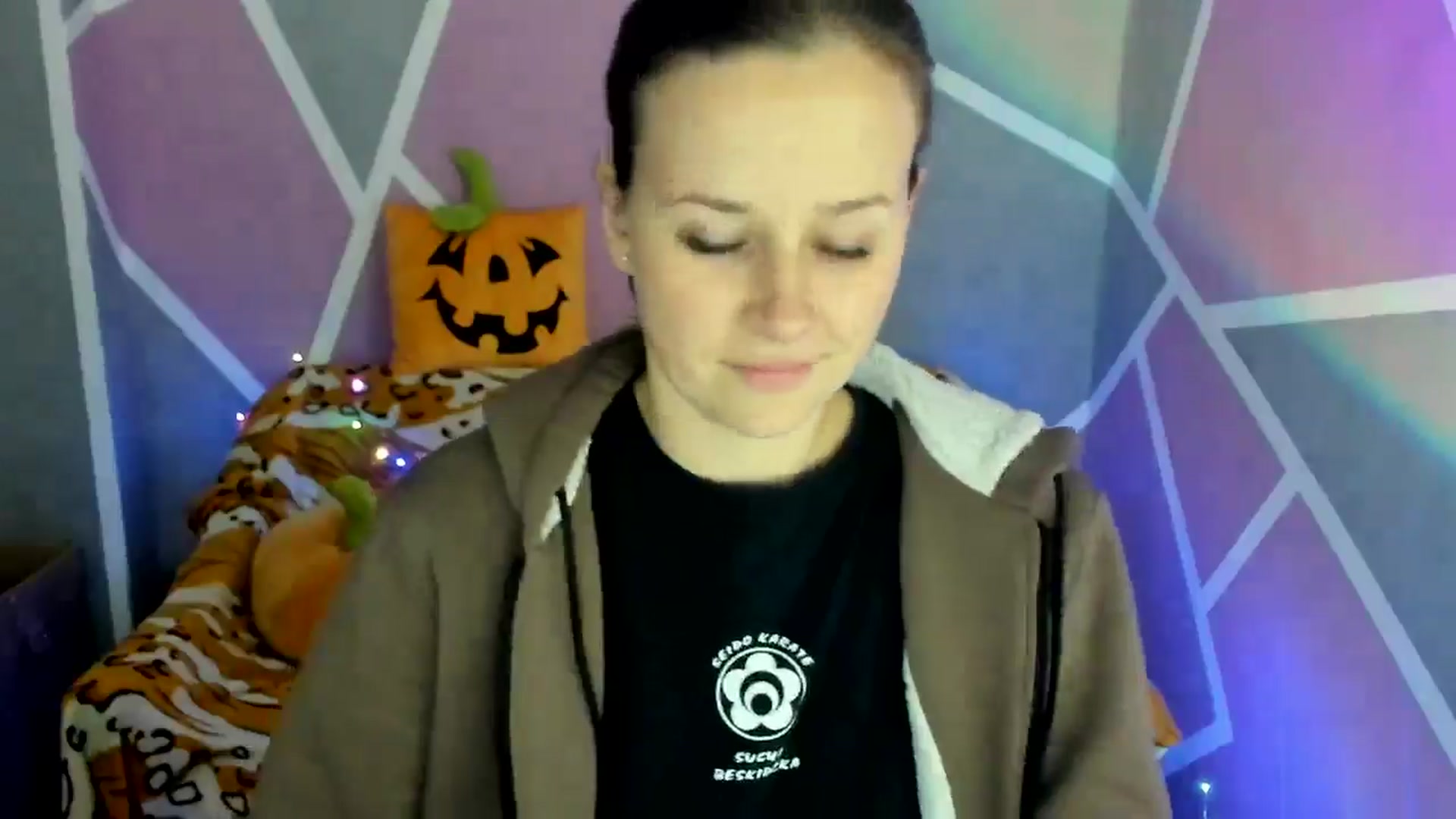 Gallery image thumbnail from Sexy_Ukr's myfreecams stream on, 10/22/2024, 15:52 image 14 of 20
