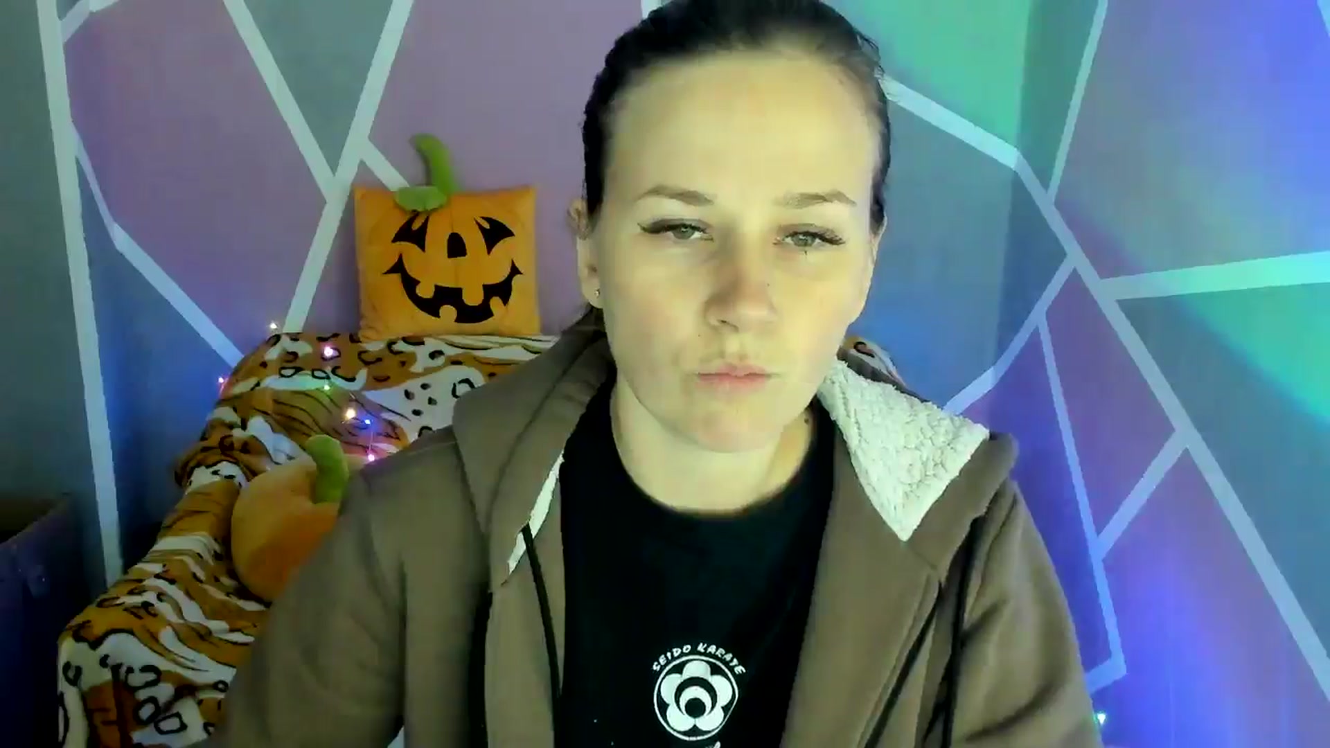 Gallery image thumbnail from Sexy_Ukr's myfreecams stream on, 10/22/2024, 15:52 image 20 of 20