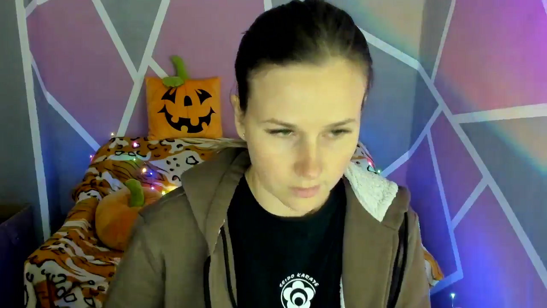 Gallery image thumbnail from Sexy_Ukr's myfreecams stream on, 10/22/2024, 15:52 image 8 of 20