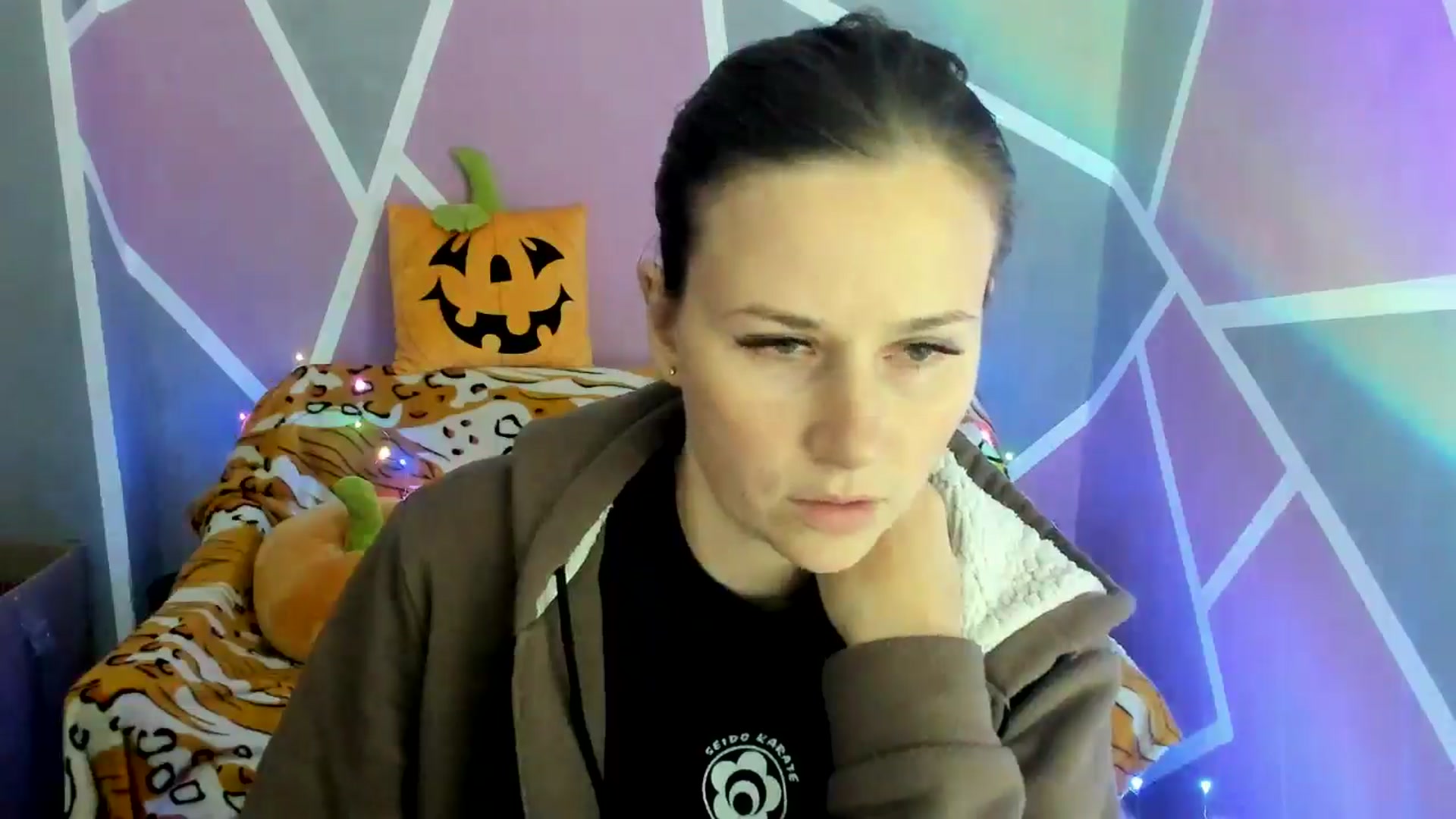 Gallery image thumbnail from Sexy_Ukr's myfreecams stream on, 10/22/2024, 15:52 image 15 of 20
