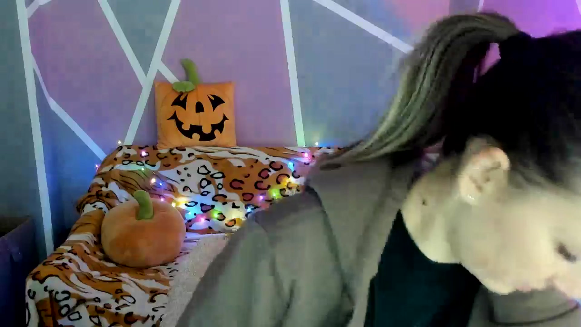 Gallery image thumbnail from Sexy_Ukr's myfreecams stream on, 10/22/2024, 15:52 image 4 of 20