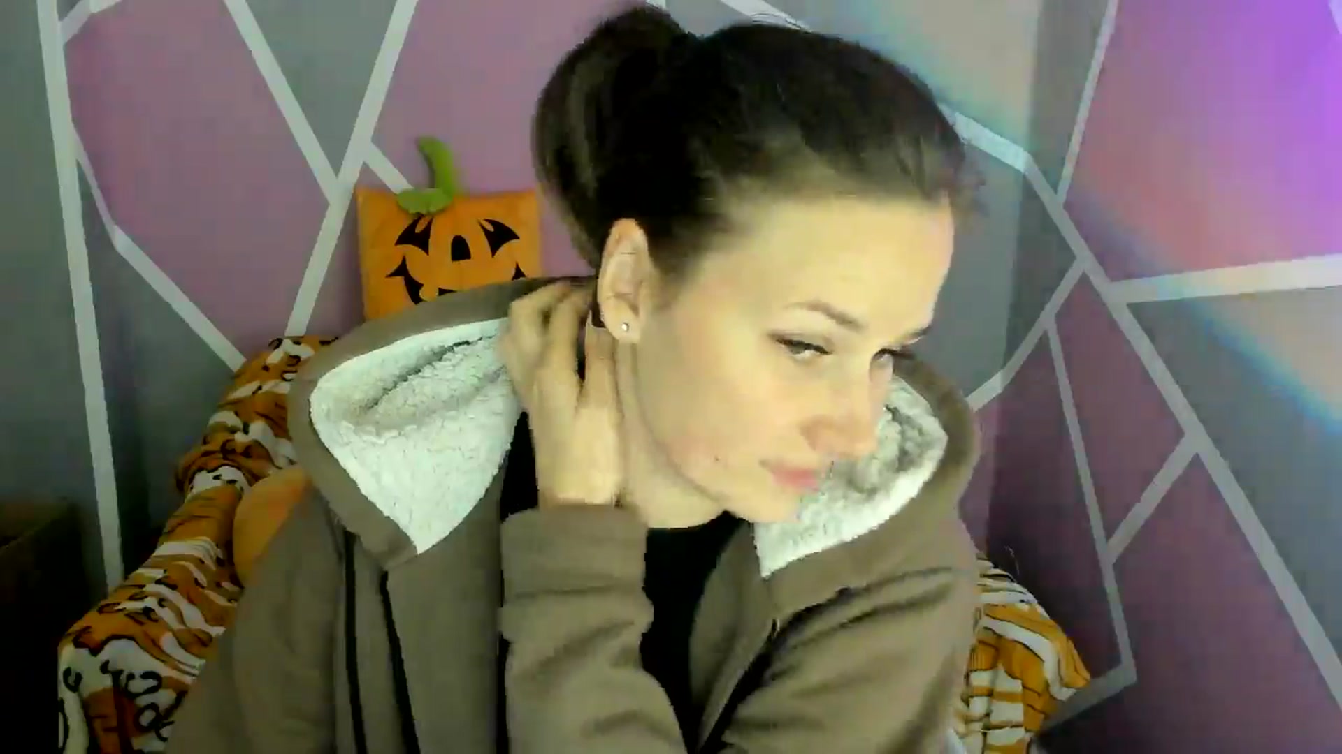 Gallery image thumbnail from Sexy_Ukr's myfreecams stream on, 10/22/2024, 16:59 image 14 of 20