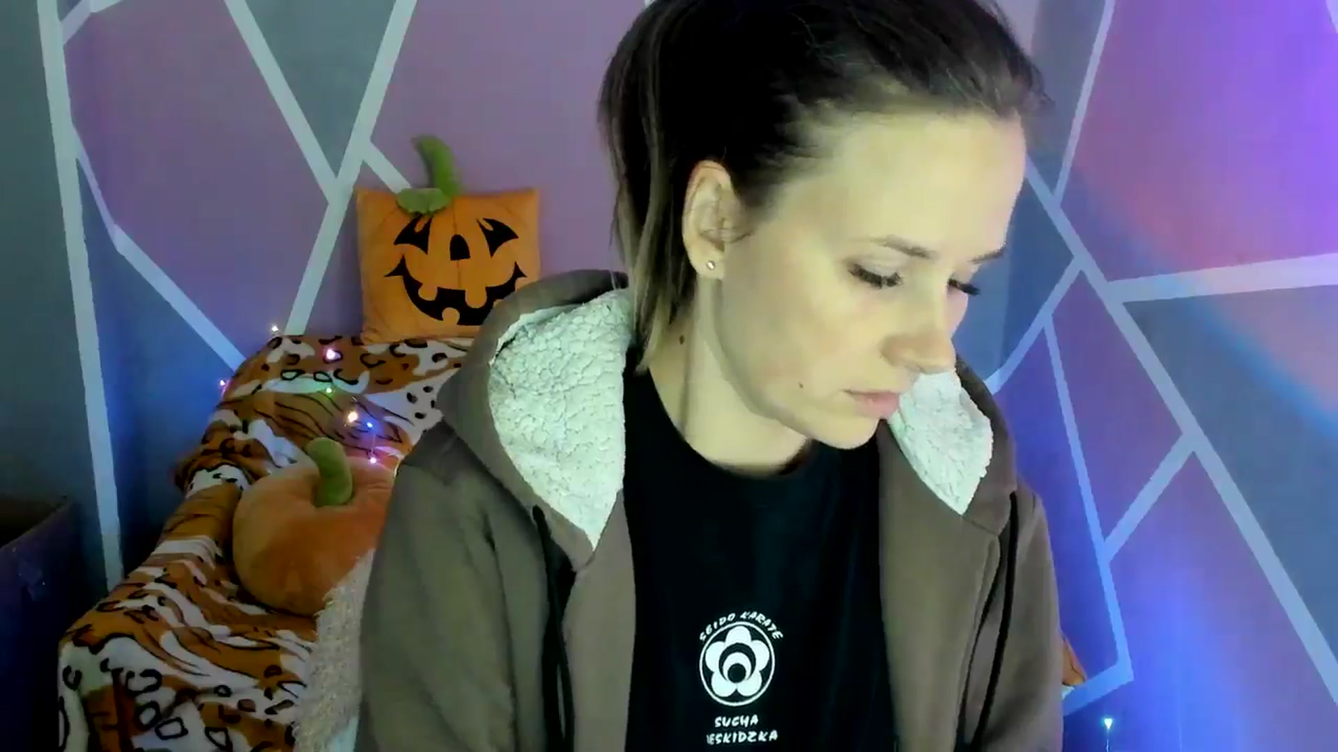 Gallery image thumbnail from Sexy_Ukr's myfreecams stream on, 10/22/2024, 16:59 image 3 of 20