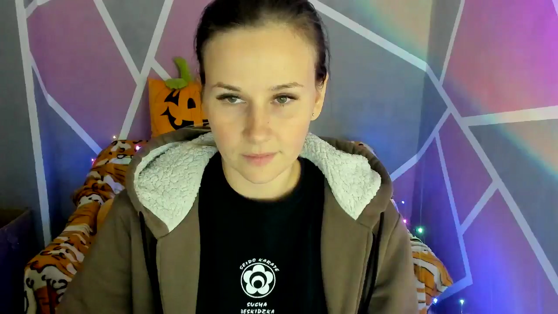 Gallery image thumbnail from Sexy_Ukr's myfreecams stream on, 10/22/2024, 16:59 image 7 of 20