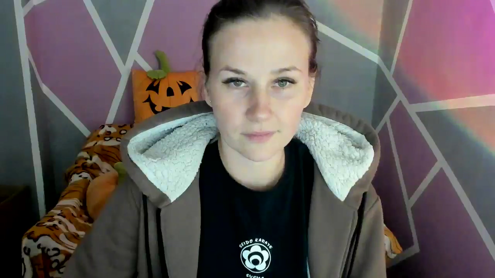 Gallery image thumbnail from Sexy_Ukr's myfreecams stream on, 10/22/2024, 16:59 image 16 of 20