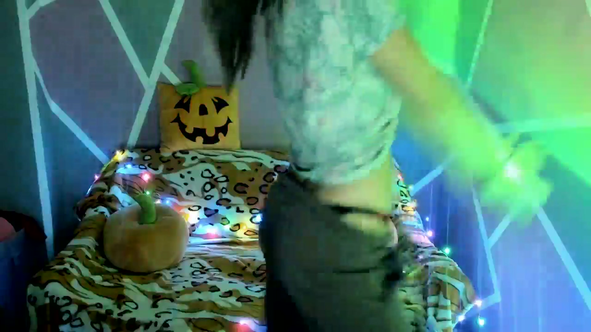 Gallery image thumbnail from Sexy_Ukr's myfreecams stream on, 10/23/2024, 18:08 image 16 of 20