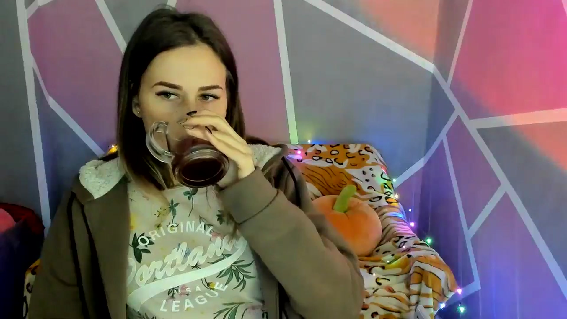 Gallery image thumbnail from Sexy_Ukr's myfreecams stream on, 10/24/2024, 15:51 image 16 of 20