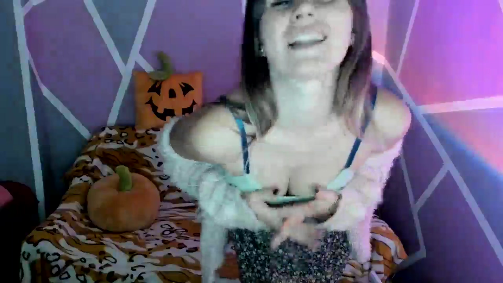 Gallery image thumbnail from Sexy_Ukr's myfreecams stream on, 10/28/2024, 18:28 image 19 of 20