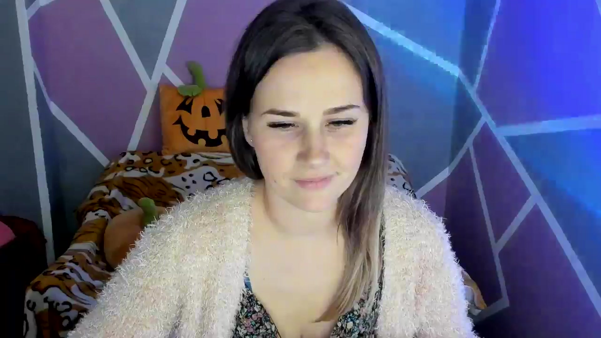 Gallery image thumbnail from Sexy_Ukr's myfreecams stream on, 10/28/2024, 18:28 image 17 of 20