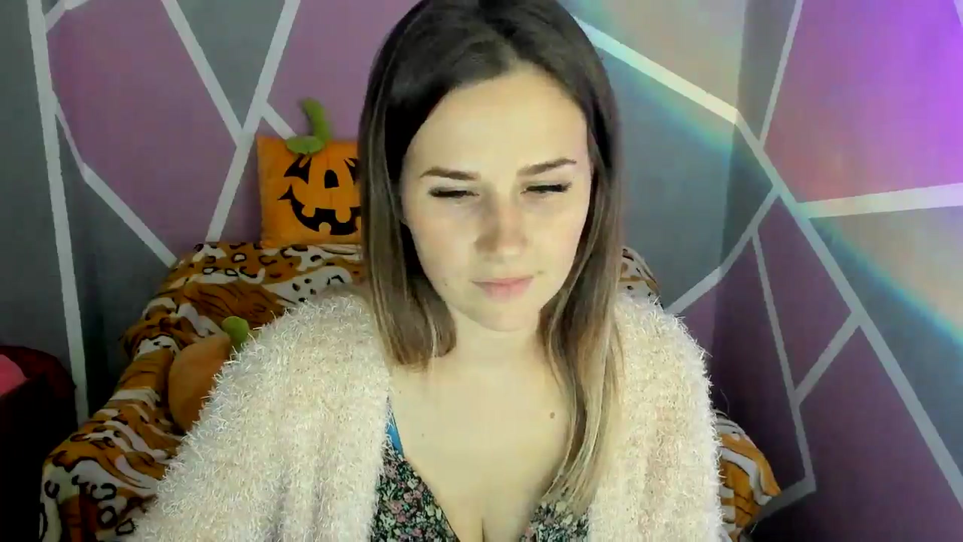 Gallery image thumbnail from Sexy_Ukr's myfreecams stream on, 10/28/2024, 18:28 image 14 of 20
