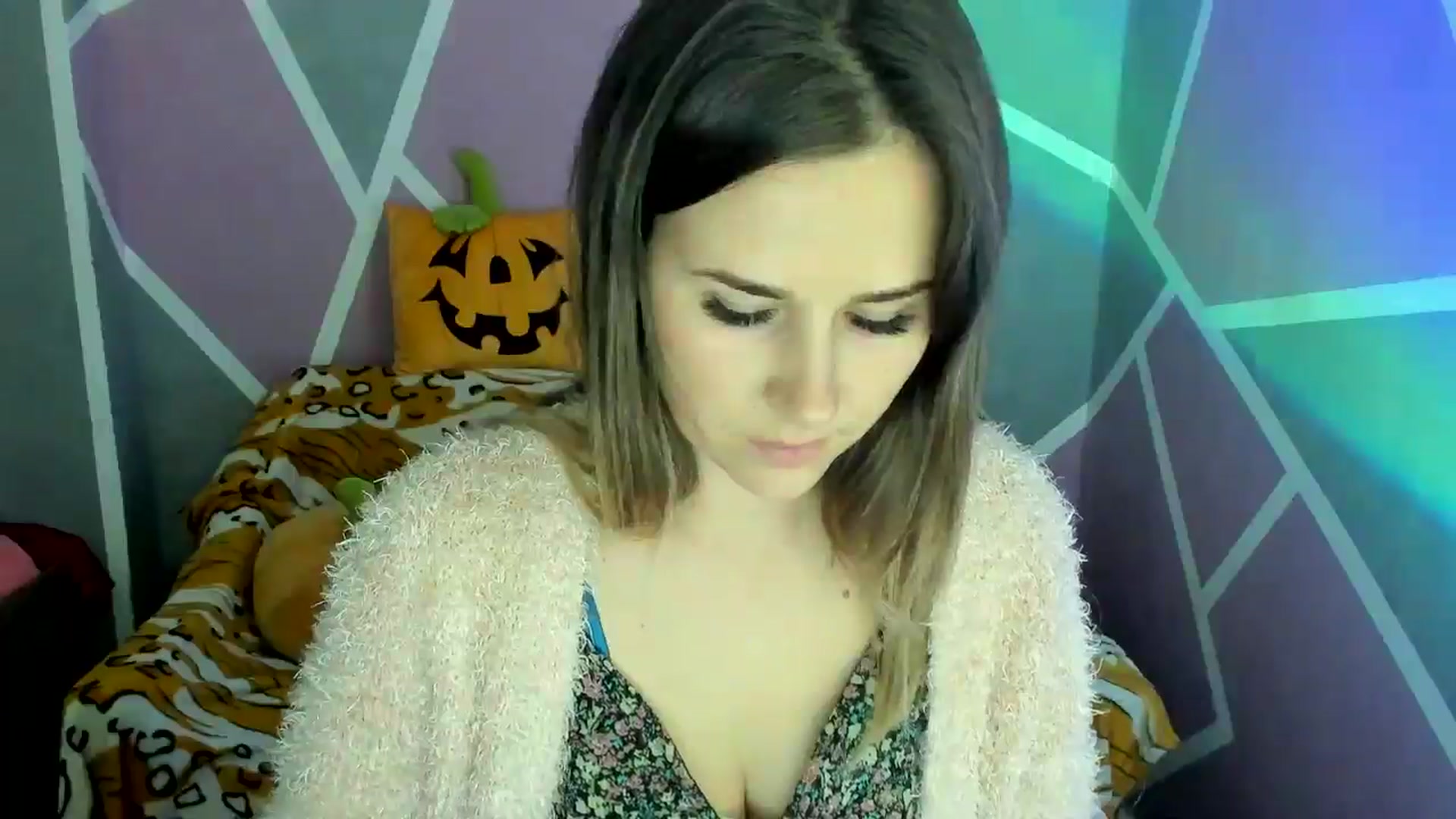Gallery image thumbnail from Sexy_Ukr's myfreecams stream on, 10/28/2024, 18:28 image 13 of 20