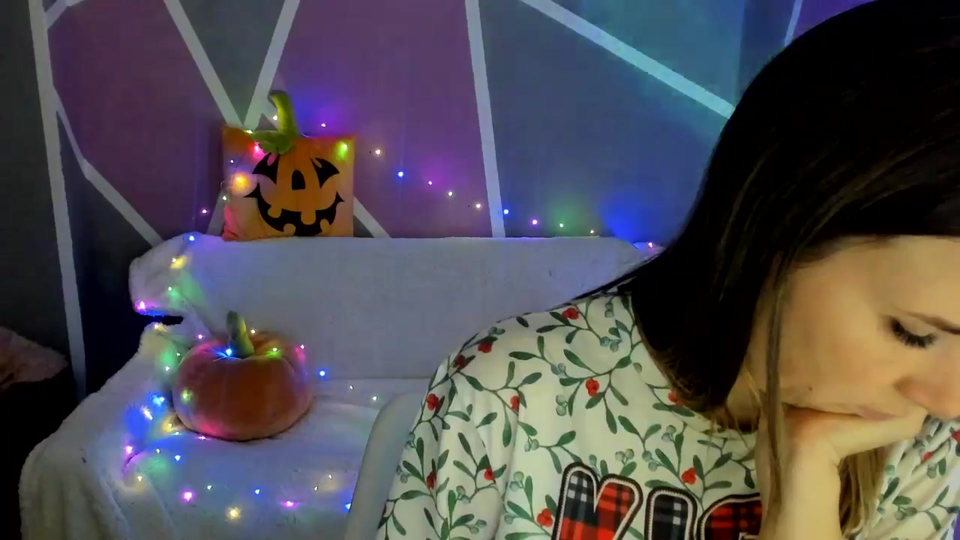 Gallery image thumbnail from Sexy_Ukr's myfreecams stream on, 10/30/2024, 15:43 image 14 of 20