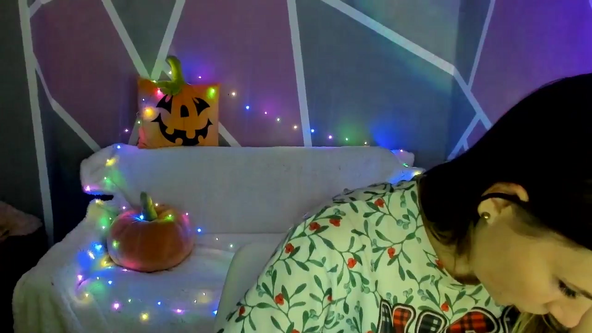 Gallery image thumbnail from Sexy_Ukr's myfreecams stream on, 10/30/2024, 15:43 image 5 of 20