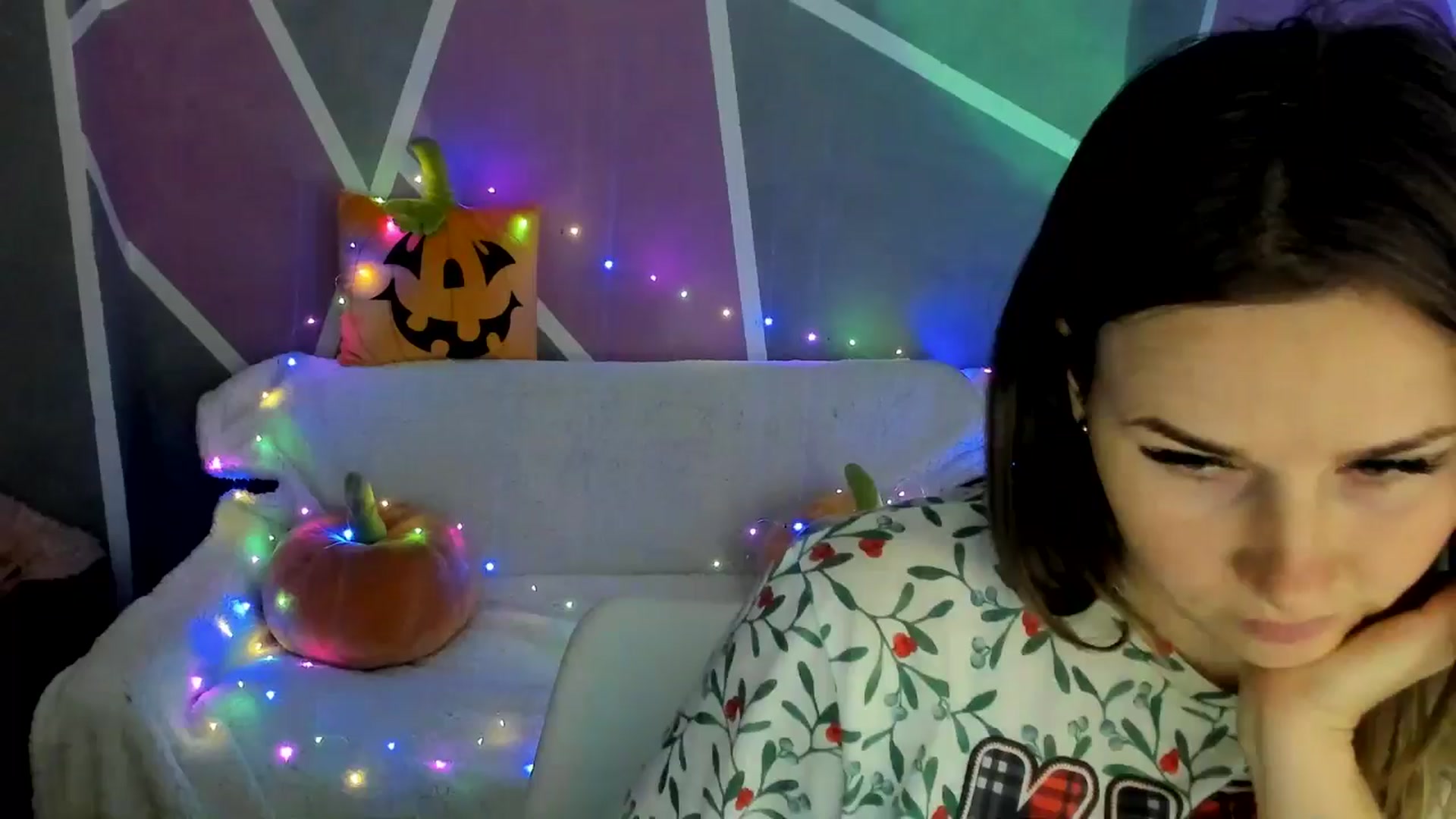 Gallery image thumbnail from Sexy_Ukr's myfreecams stream on, 10/30/2024, 15:43 image 10 of 20