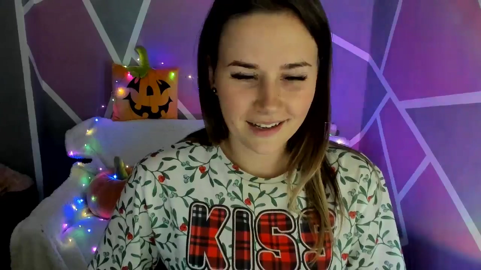 Gallery image thumbnail from Sexy_Ukr's myfreecams stream on, 10/30/2024, 17:14 image 18 of 20