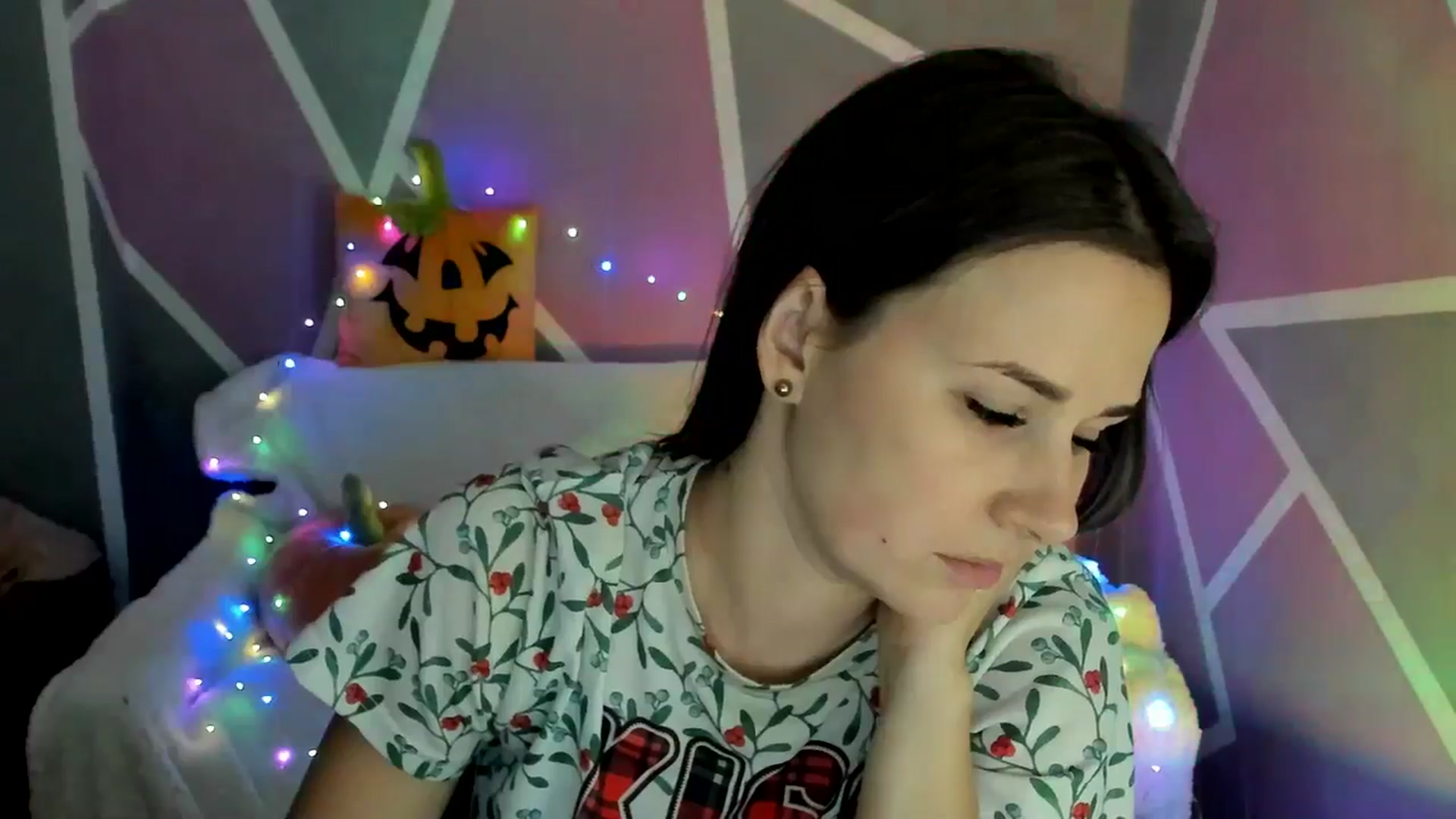Gallery image thumbnail from Sexy_Ukr's myfreecams stream on, 10/30/2024, 17:14 image 14 of 20