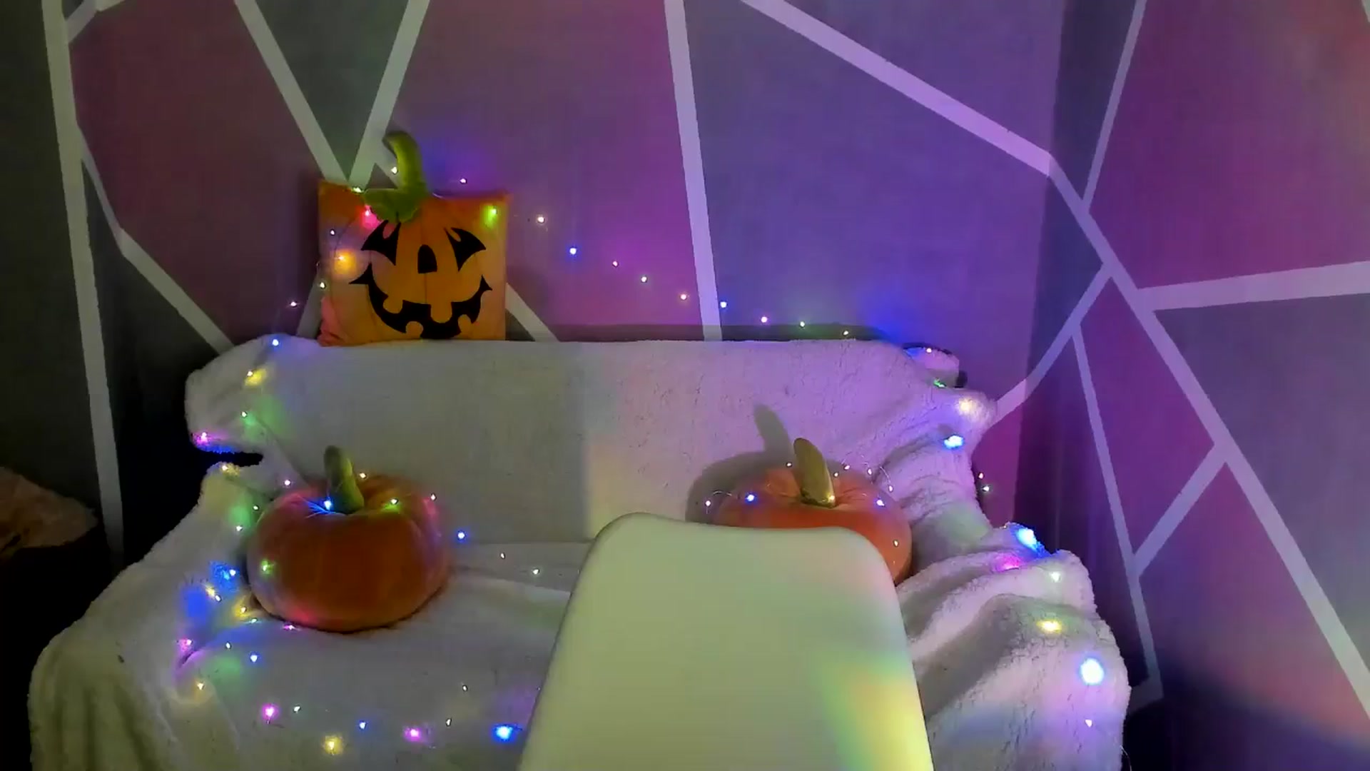 Gallery image thumbnail from Sexy_Ukr's myfreecams stream on, 10/30/2024, 17:14 image 2 of 20